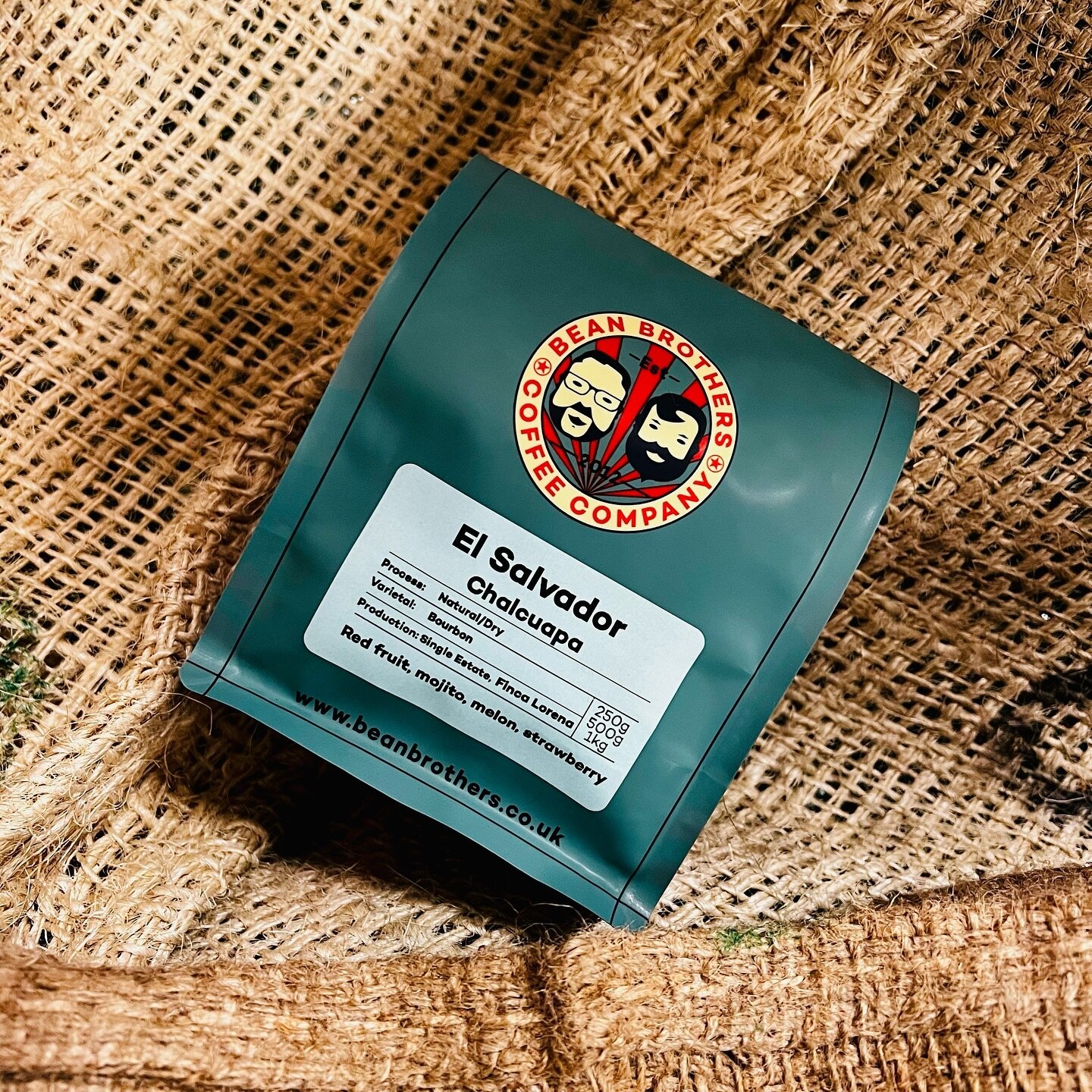 New coffee has just dropped on the website! Just in time for Valentine&rsquo;s day! 🩵🫘

And there might be an e-mail waiting from us if you are a subscriber&hellip; 😉

#beanbrothers #beanbrothersroastery #beanbrothershuddersfield #roastery #coffee