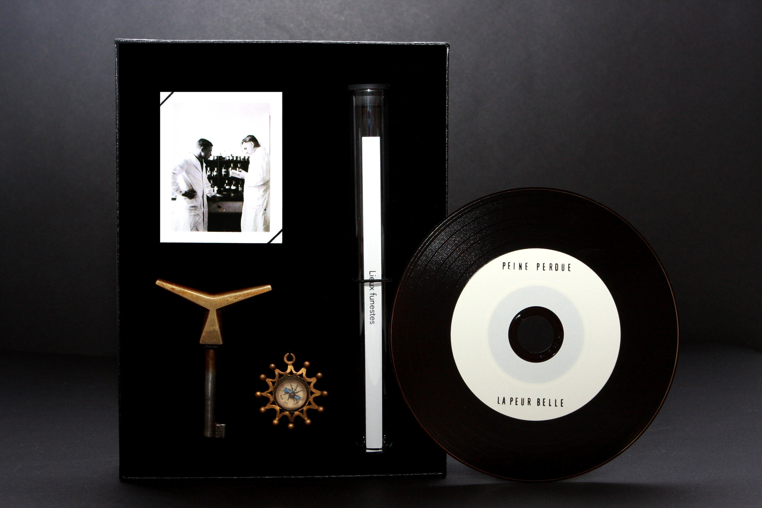 BLACK BOX_2_SINGLE&CD.jpg
