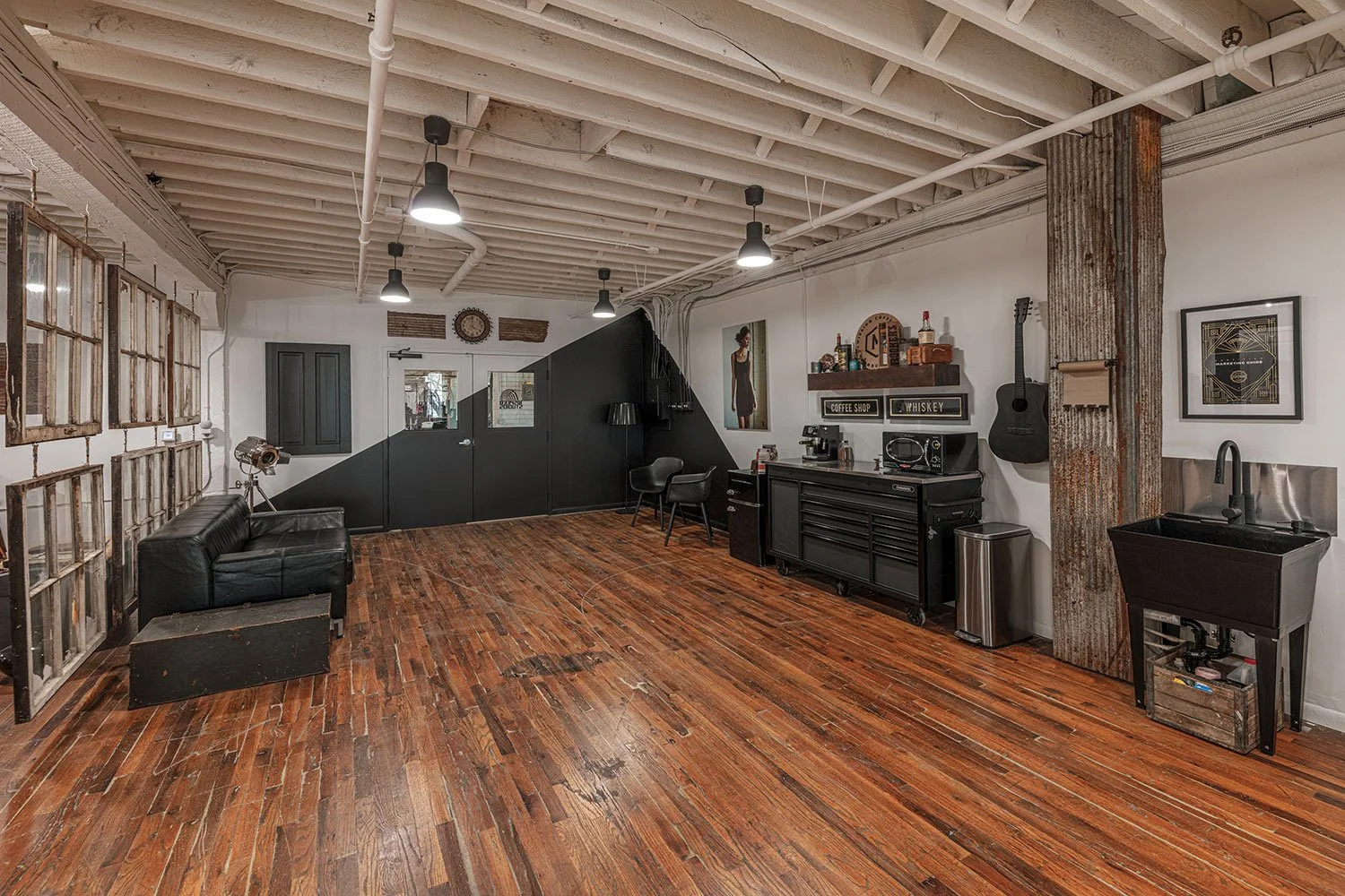 Fort Family: 10 Speed Studios