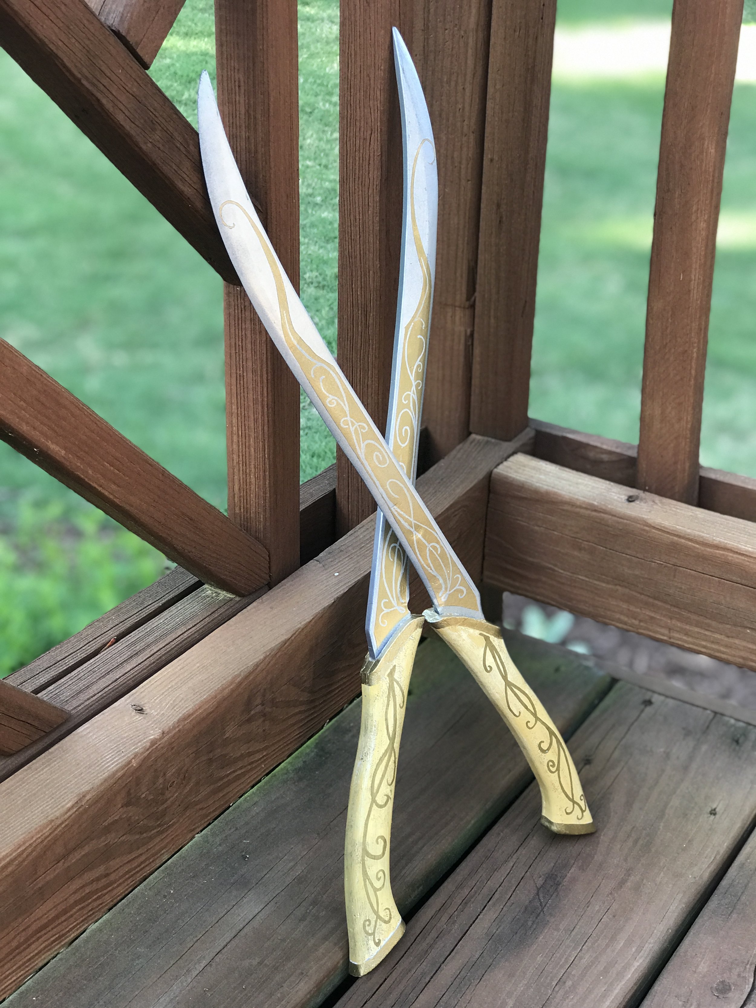 Legolas Daggers.jpg