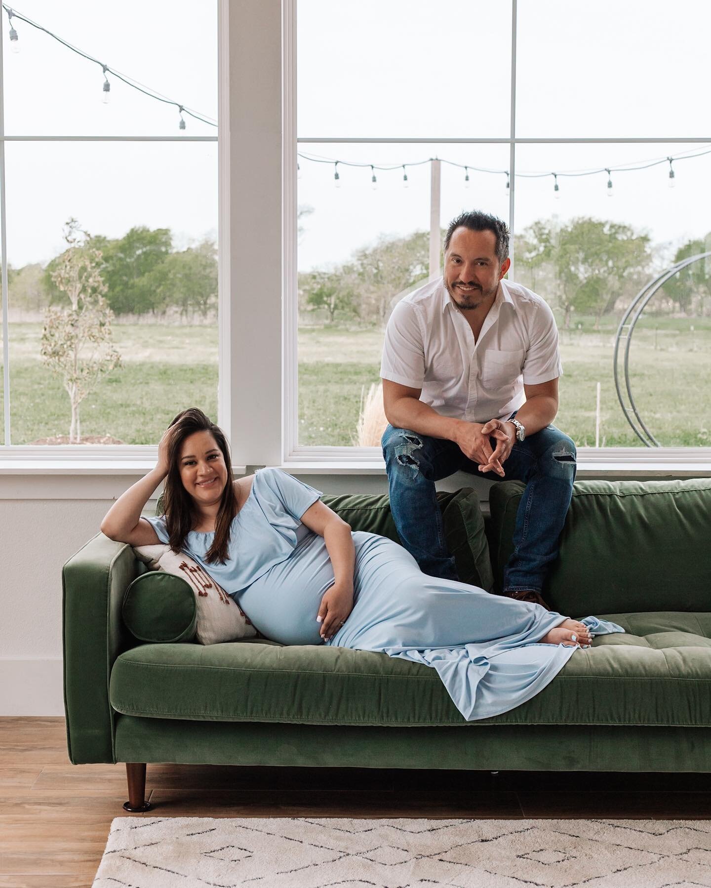 #coolparents! Patiently waiting for your arrival baby boy! So grateful to capture this miracle pregnancy for some of the best people! #lavidaveraphoto
.
.
.
.
Tags.
#instadfw #photooftheday 
#featurepalette #tangledinfilm #ftwotw #shotzdelight #coupl