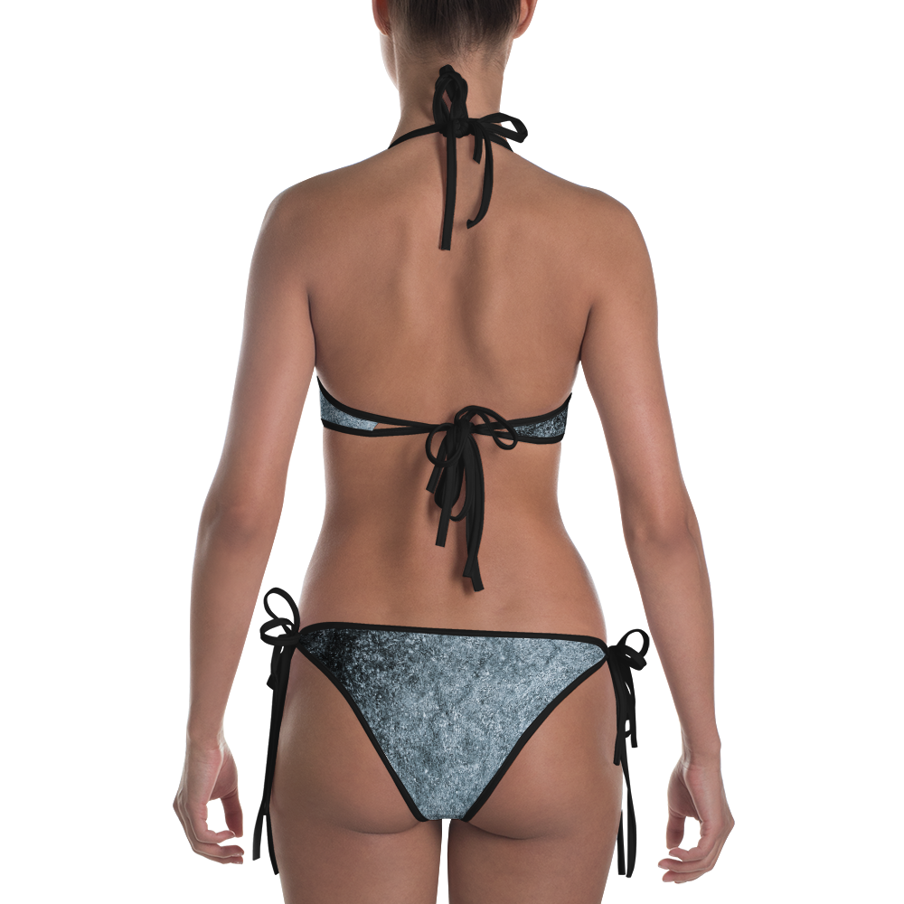 nathan-anderson-505933-unsplash_mockup_Back-view-of-Bikini-Outside_Black.png