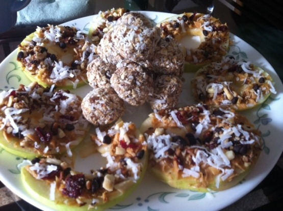 festive apple slices.png