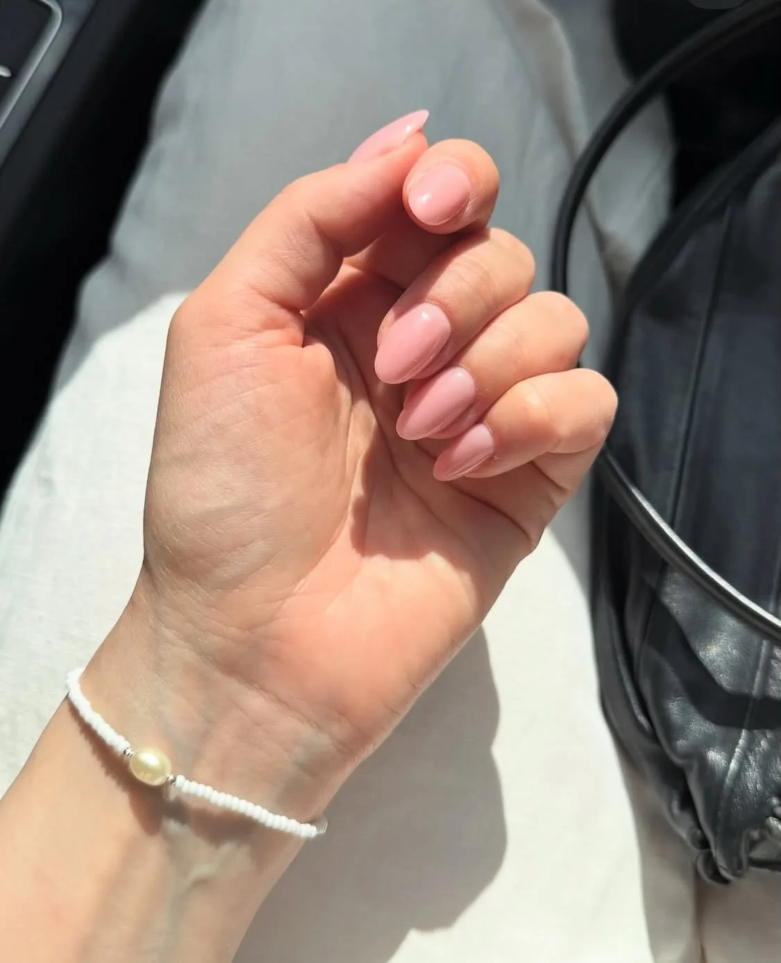 New Monday, new week, new goals, the same JOYEM energy! 💫 Let&lsquo;s do this 🫡

Seen here: Ebba bracelet

The cover pic by gorgeous @ellaamarin 🤍