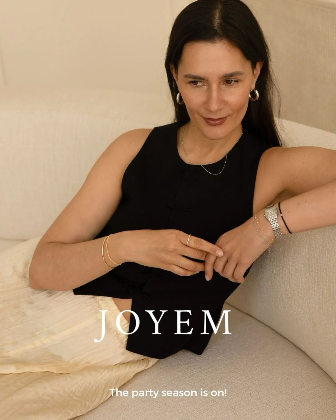The party season is ON. And your jewellery deserves an invite! ✨💌

Sparkle, colour &amp; stacks &ndash; the JOYEM way 💫

Shop your party-season favourites at joyem.at 🪩