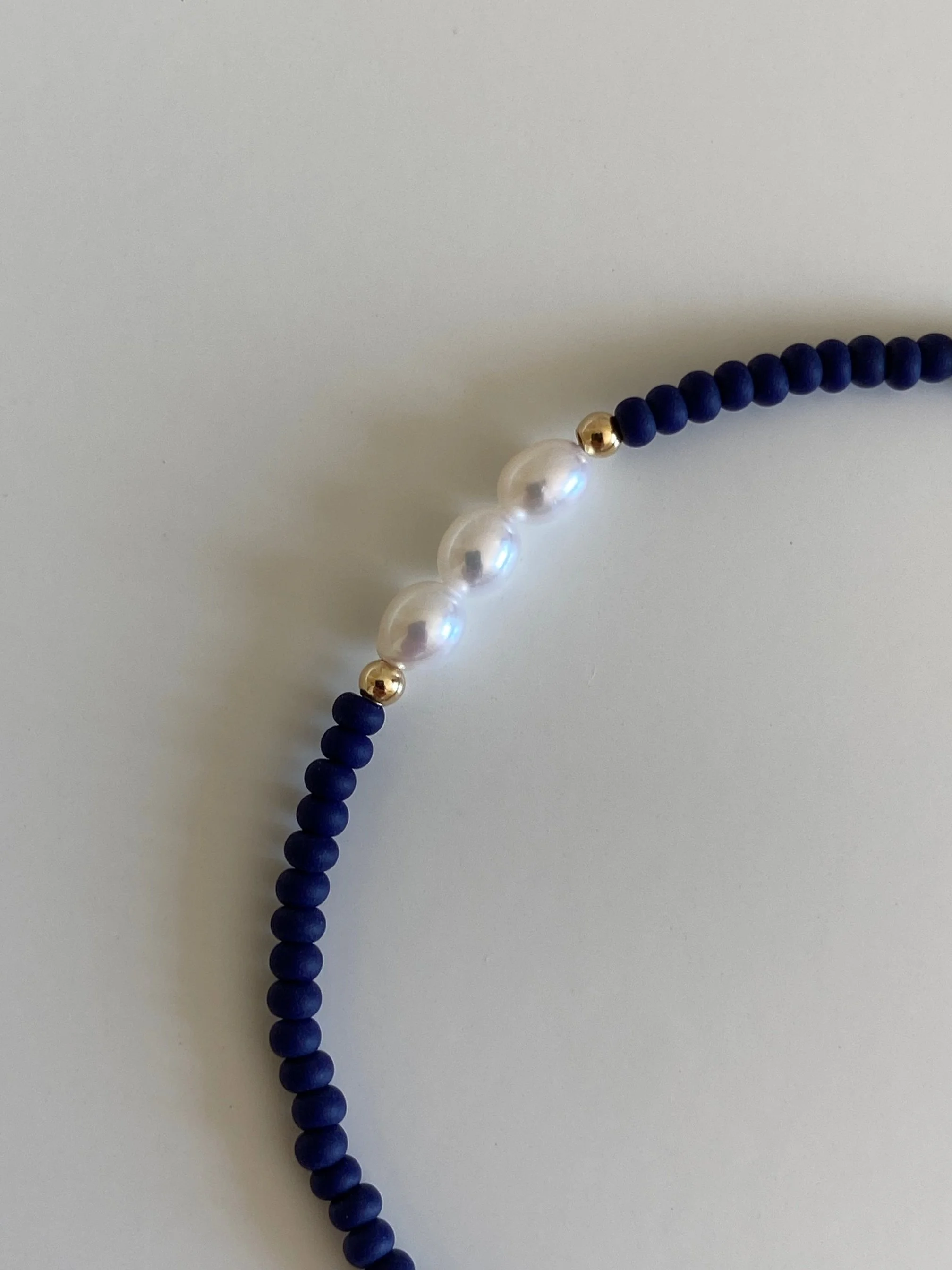 JOYEM Tilla Bracelet Navy Blue Closeup.jpg
