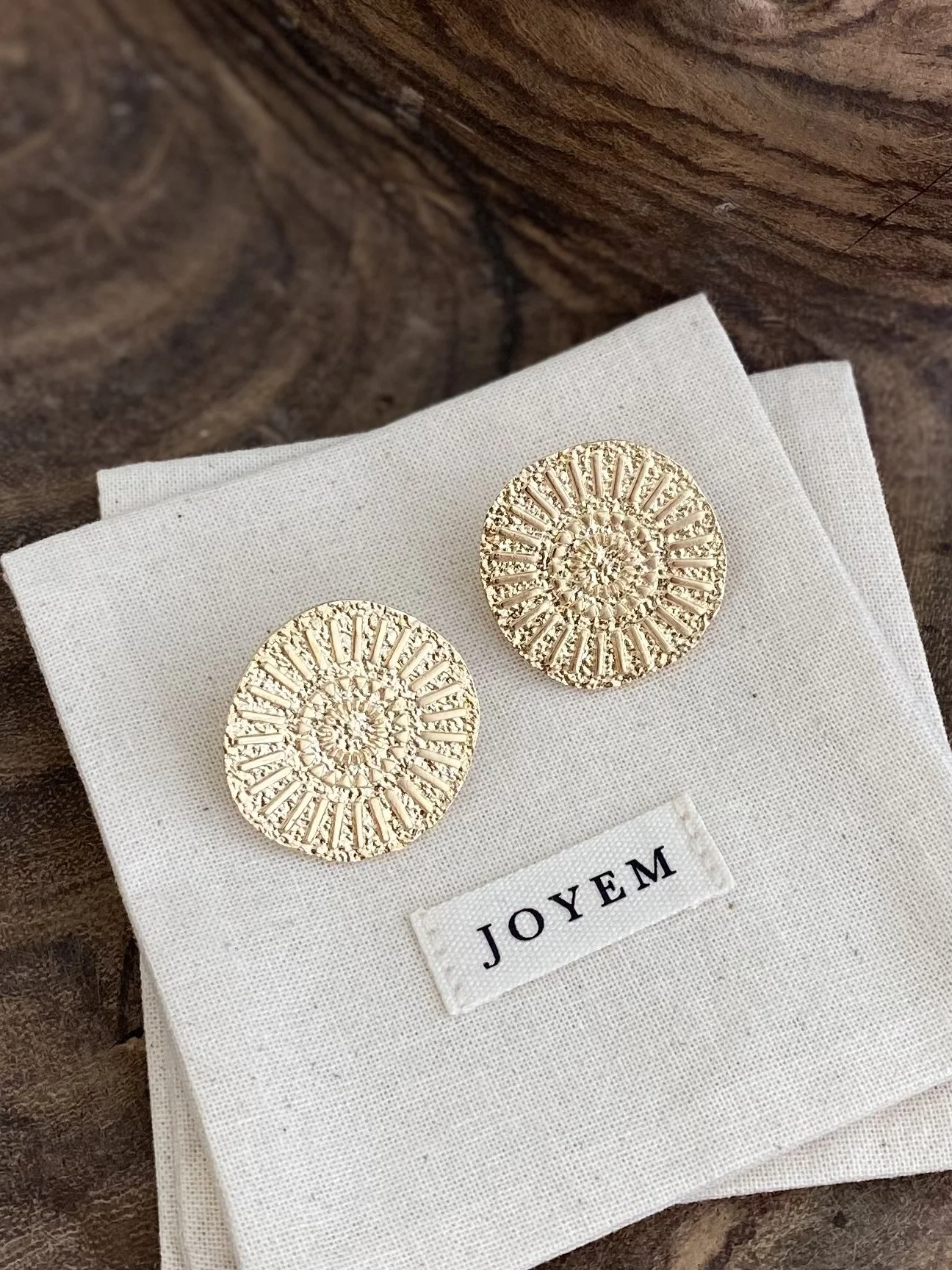JOYEM Amalfi Studs Close-up.jpg (Copy)