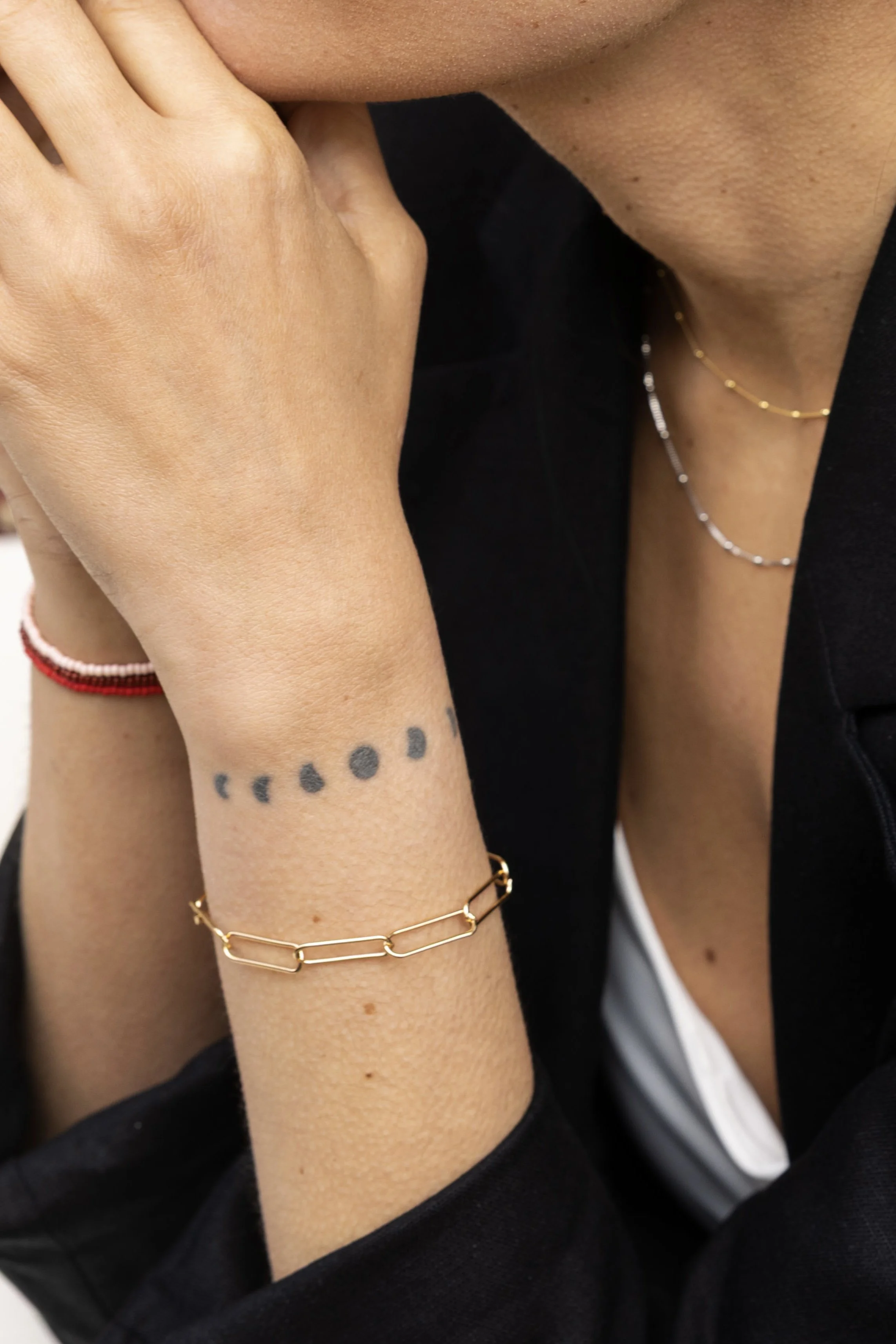 JOYEM Shaped Strong Bracelet Close-Up Model.jpg (Copy)