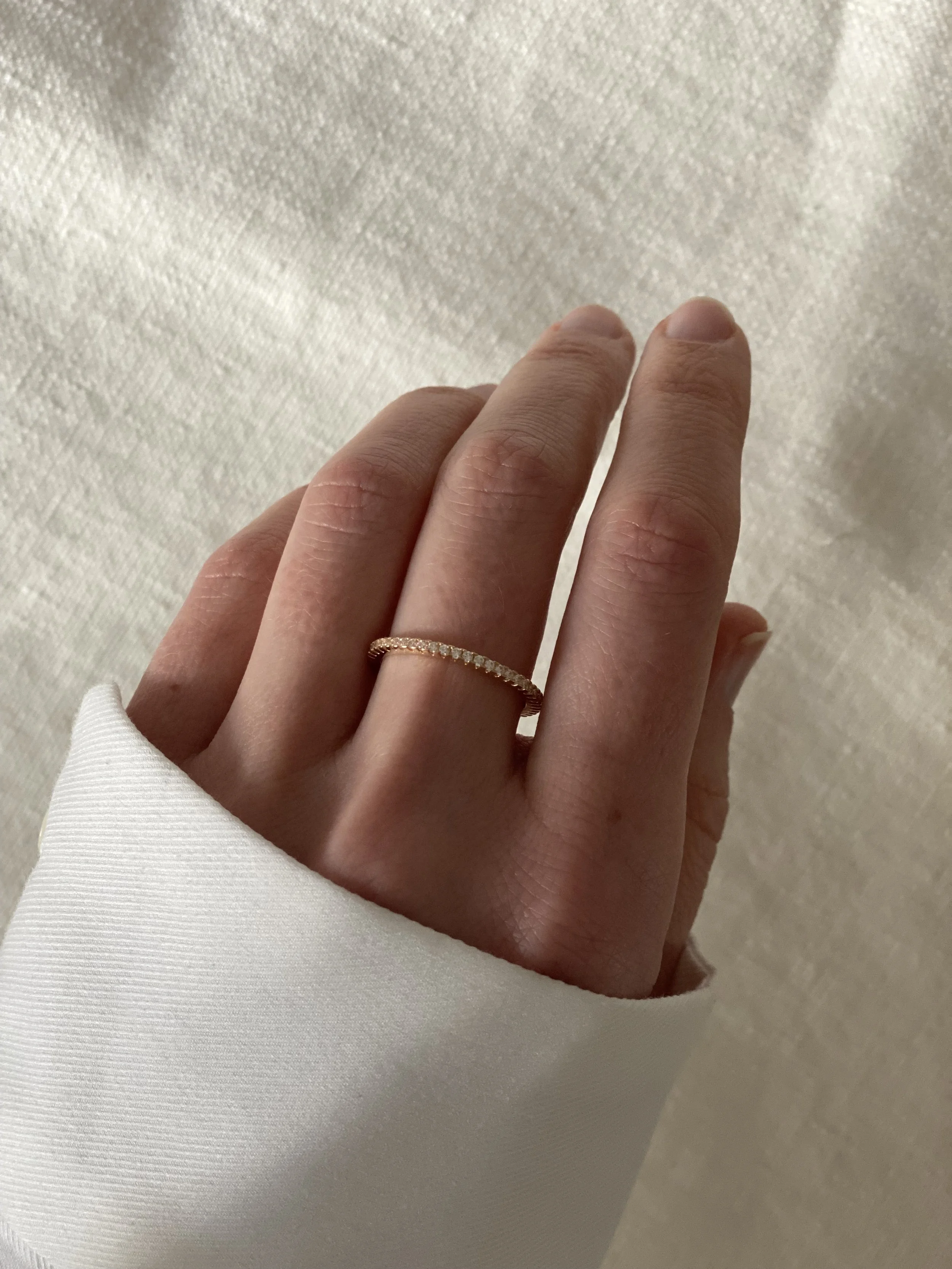 JOYEM Taika Ring Middle Finger.jpg