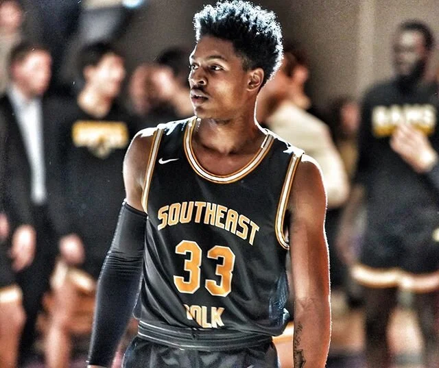 Focused and ready... #sportsphotography #iowa #southeastpolk #iowa #highschoolbasketball