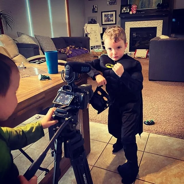 The interns hard at work making movies 🎥 🍿 #dadlife #cutekids #sonya7iii #iowa
