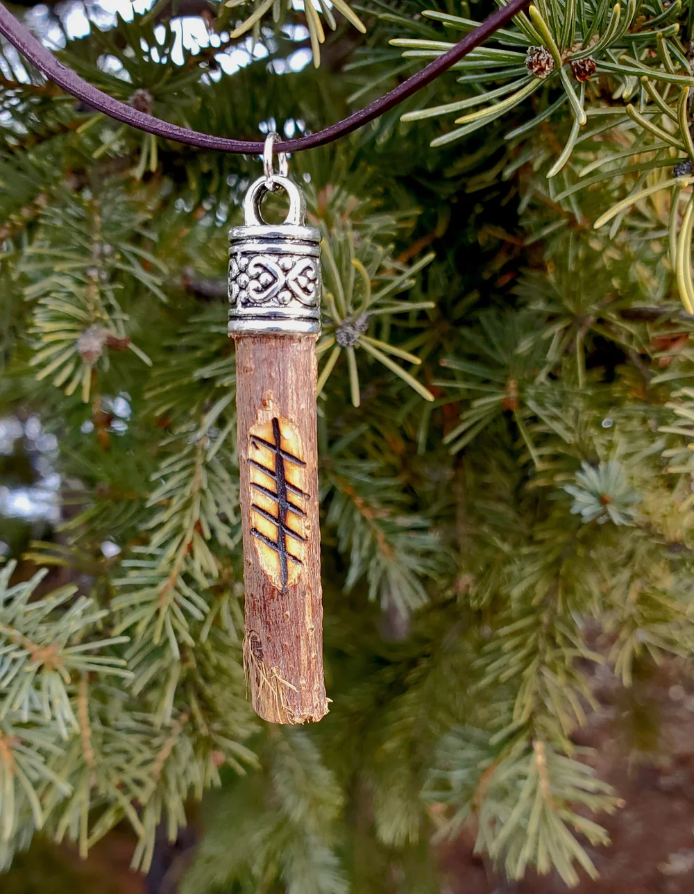 Sureau Ogham Ruis pendant