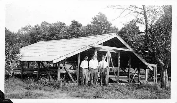 The Henhouse, 1932