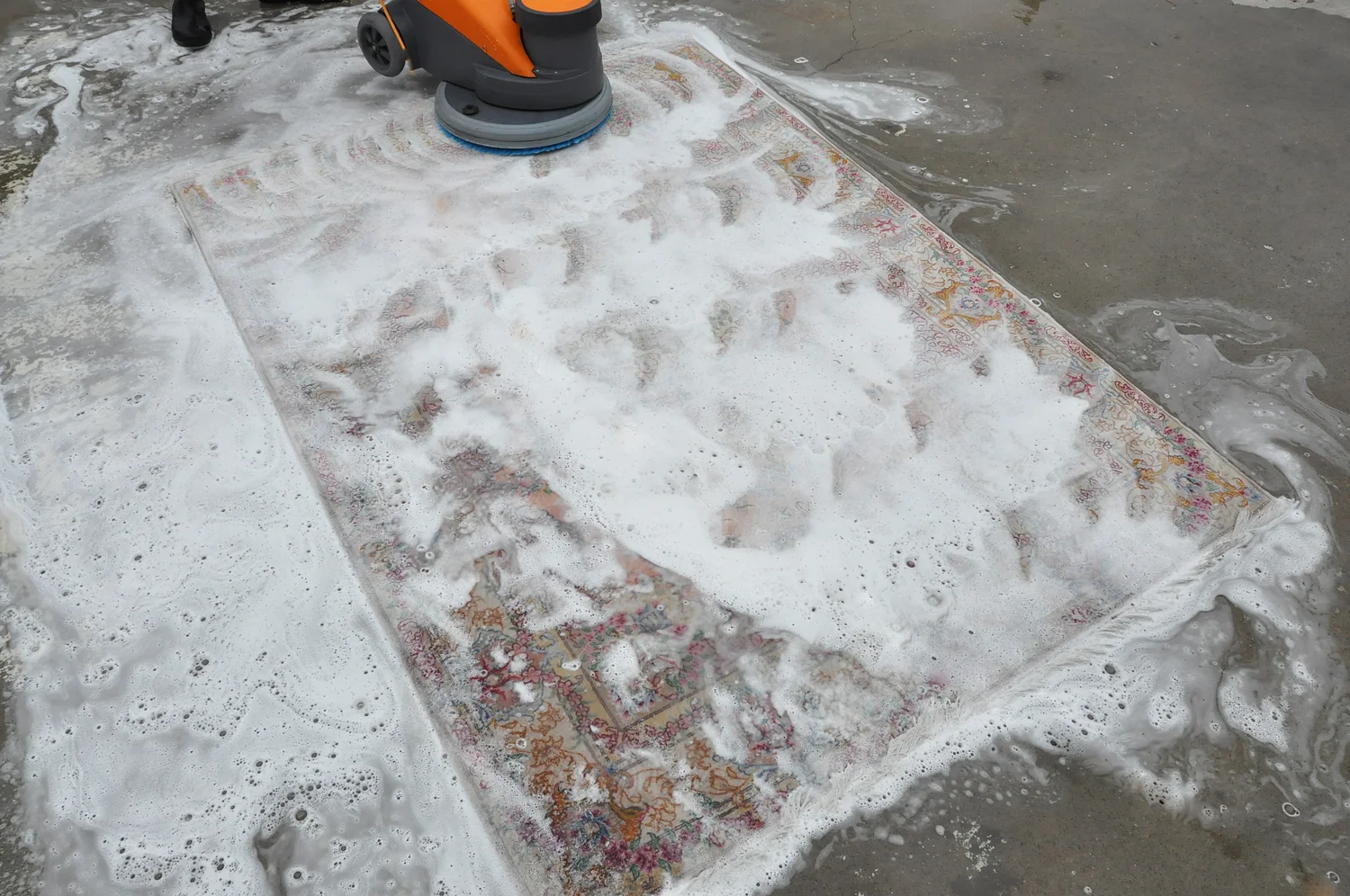 Cleaning-process-karimi-rug-0410.jpg