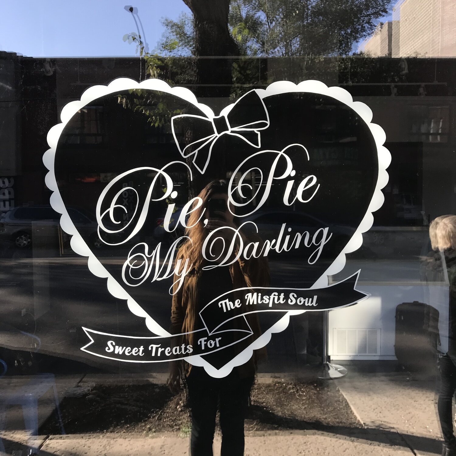 Pie, Pie My Darling Window Sign