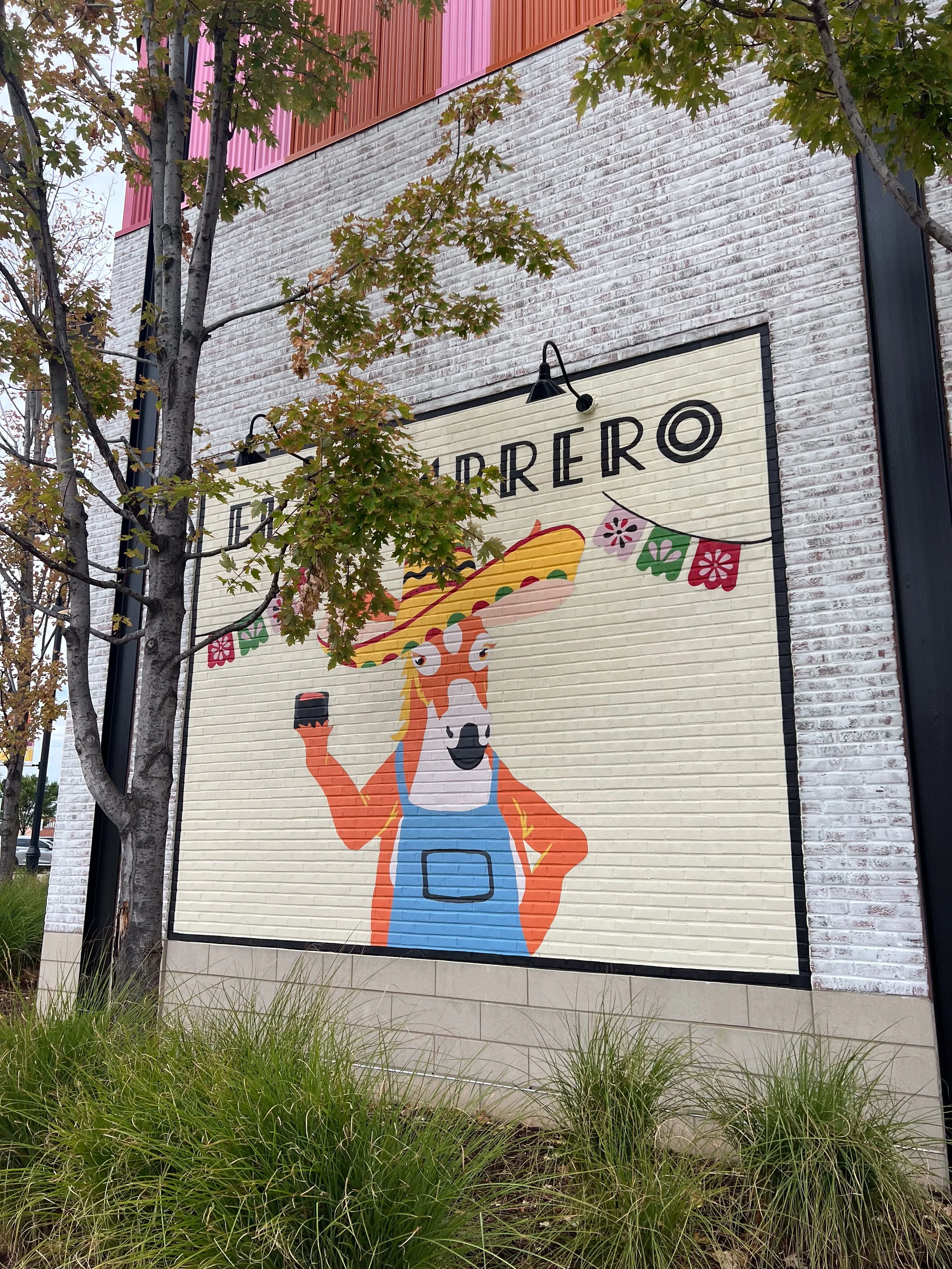 24-014_FatRosiesRosemont_ExteriorMural_03.jpg