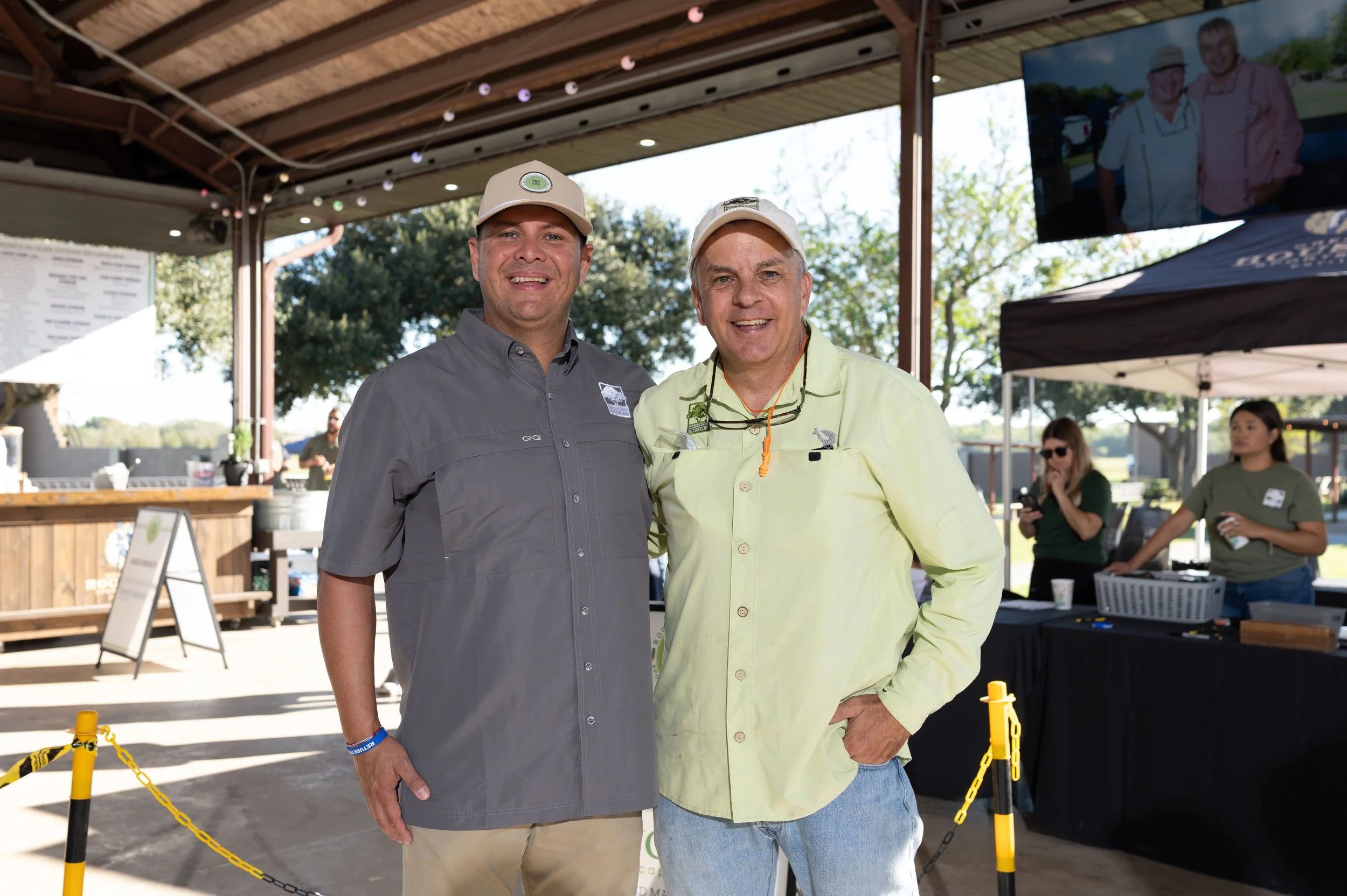 124_TreesforHoustonRootsandShoots_DanielOrtizPhoto_100926.jpg