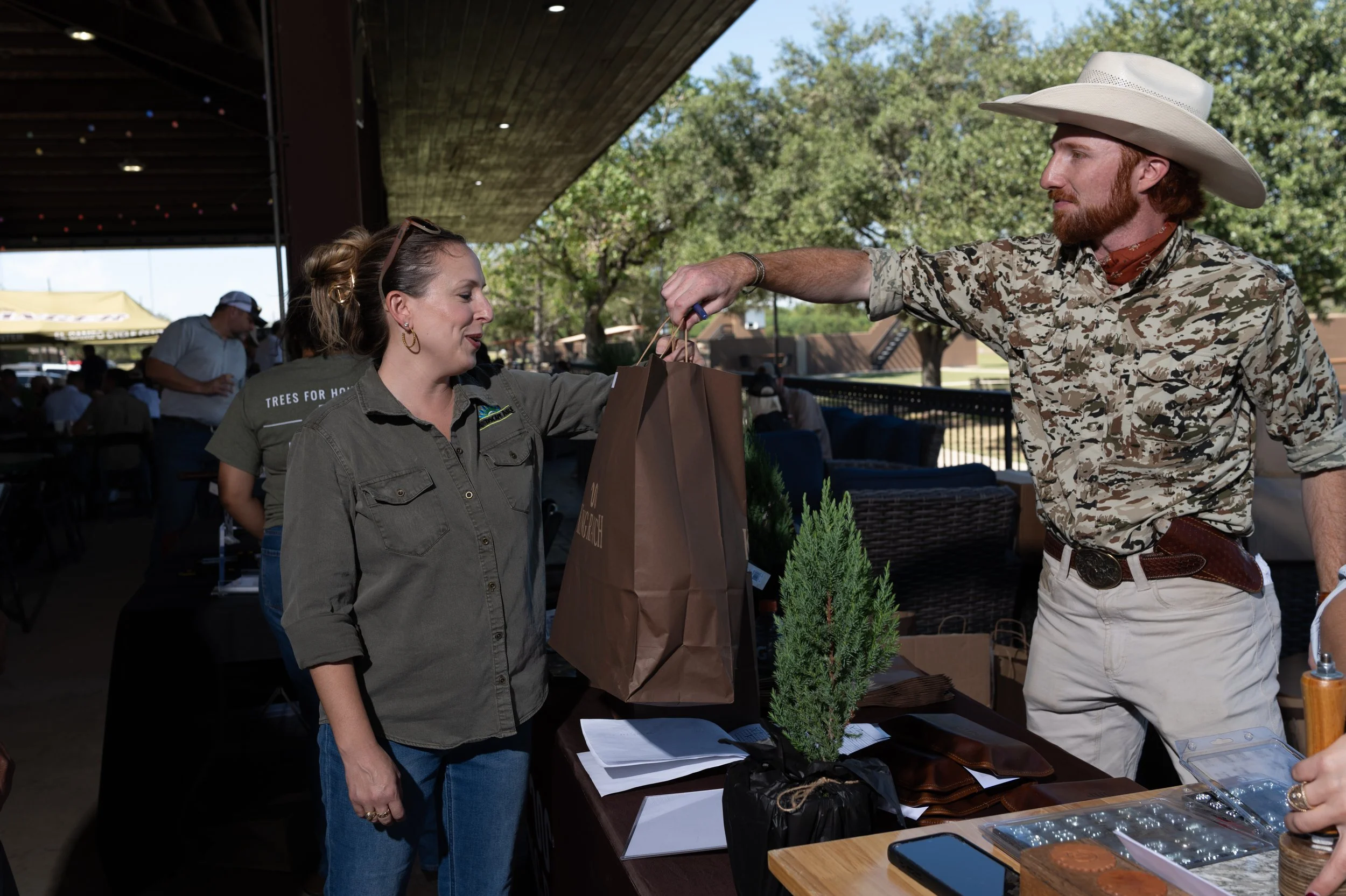 419_TreesforHoustonRootsandShoots_DanielOrtizPhoto_100926.jpg