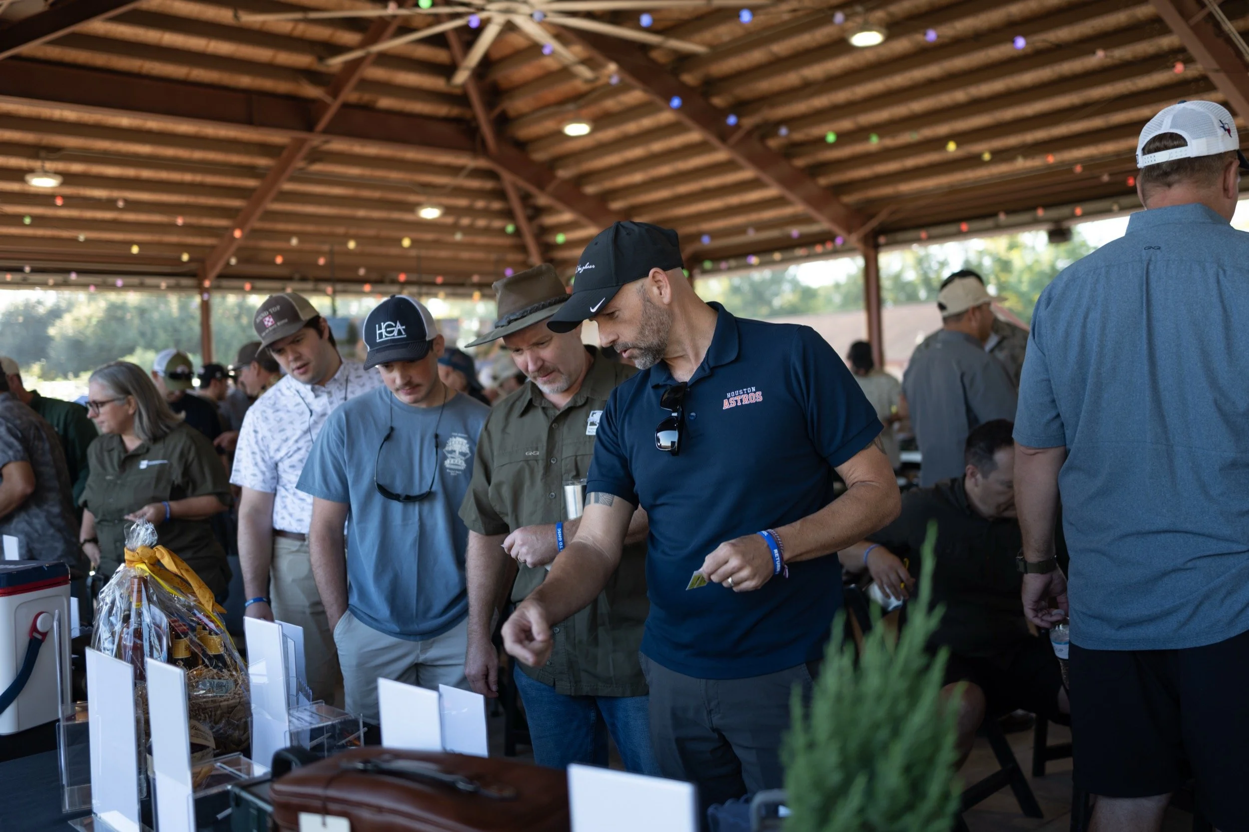 48_TreesforHoustonRootsandShoots_DanielOrtizPhoto_100926.jpg