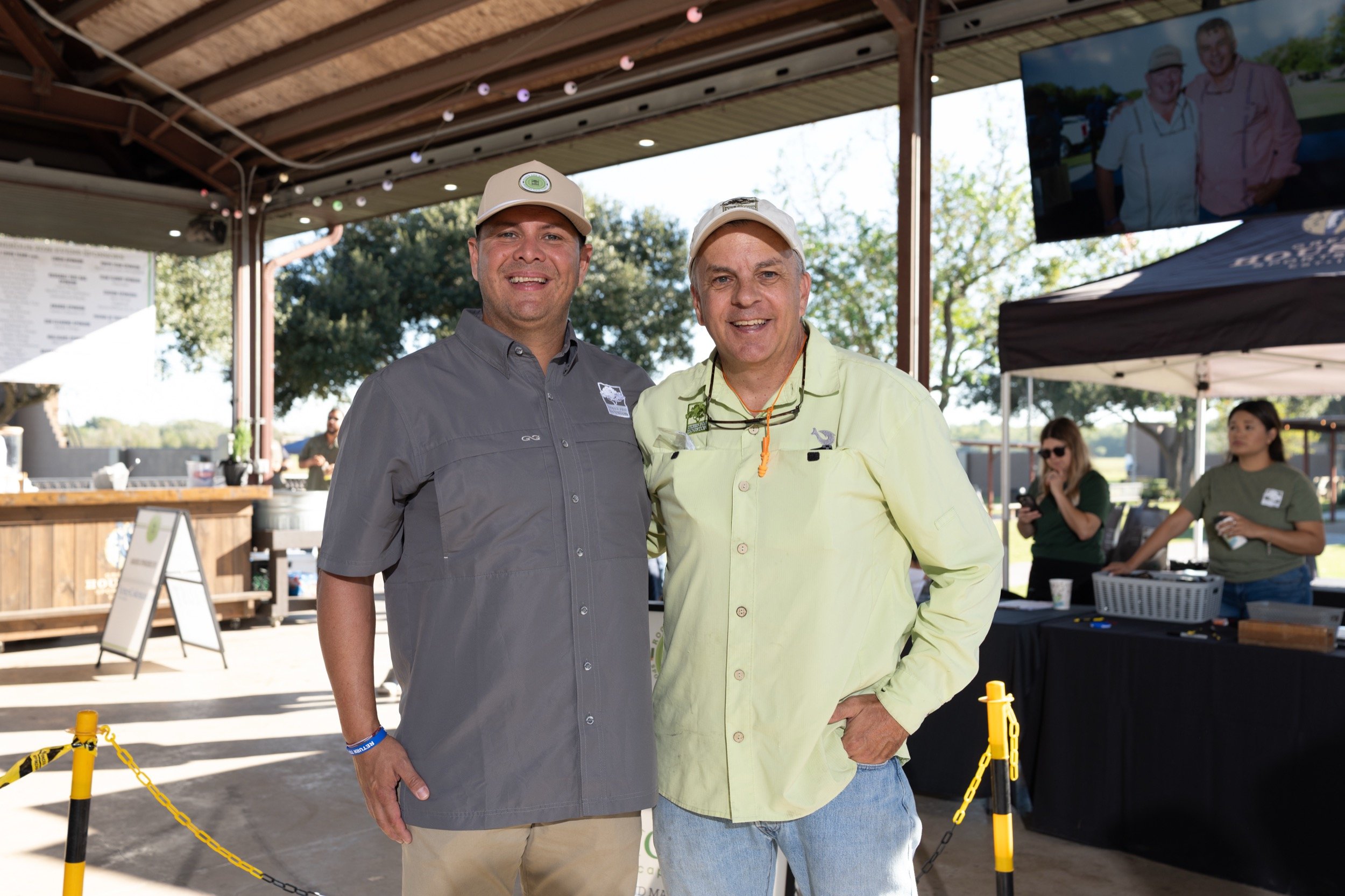 124_TreesforHoustonRootsandShoots_DanielOrtizPhoto_100926.jpg
