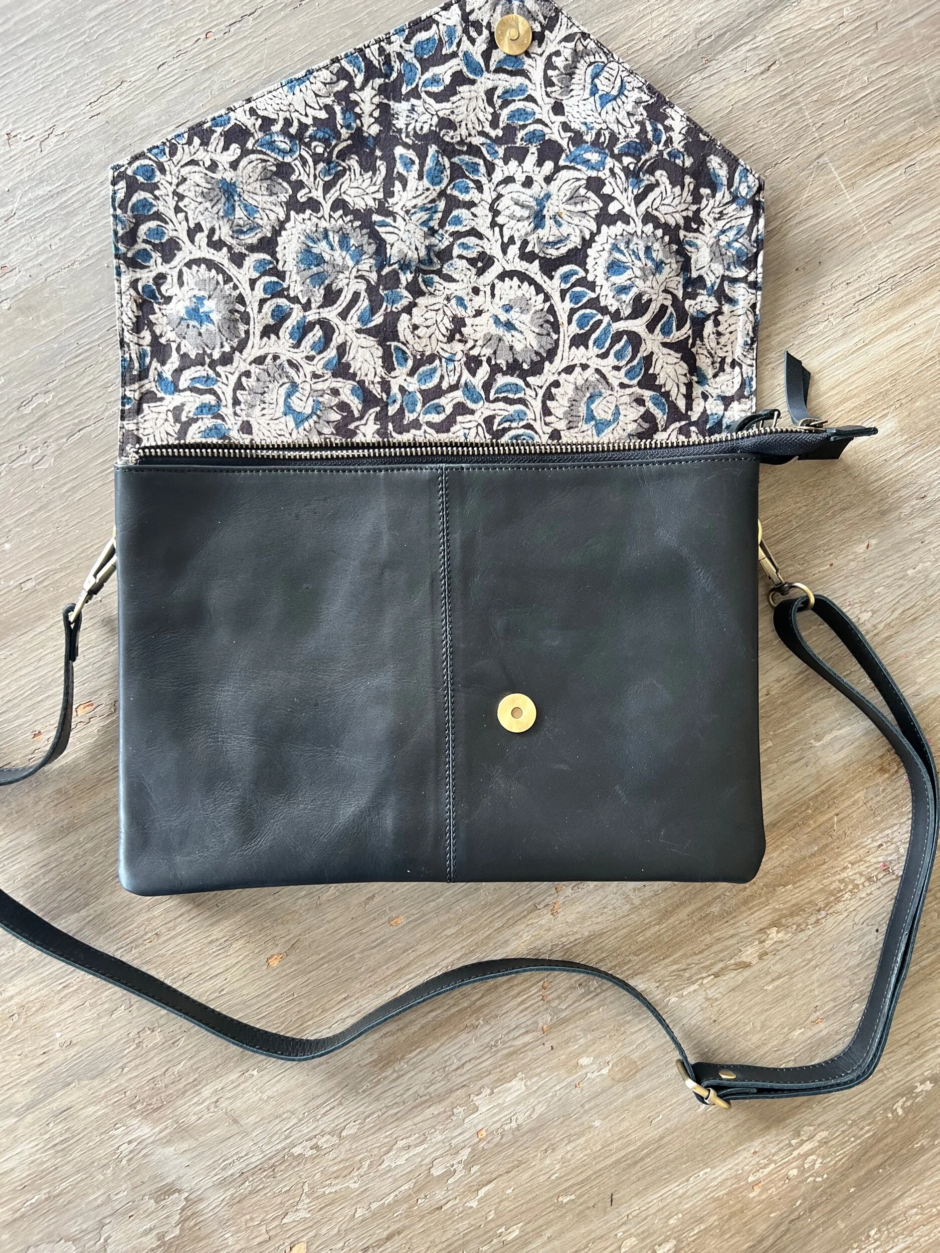 0BF1302C-7530-4A6F-B9F7-8B918D11DA5F