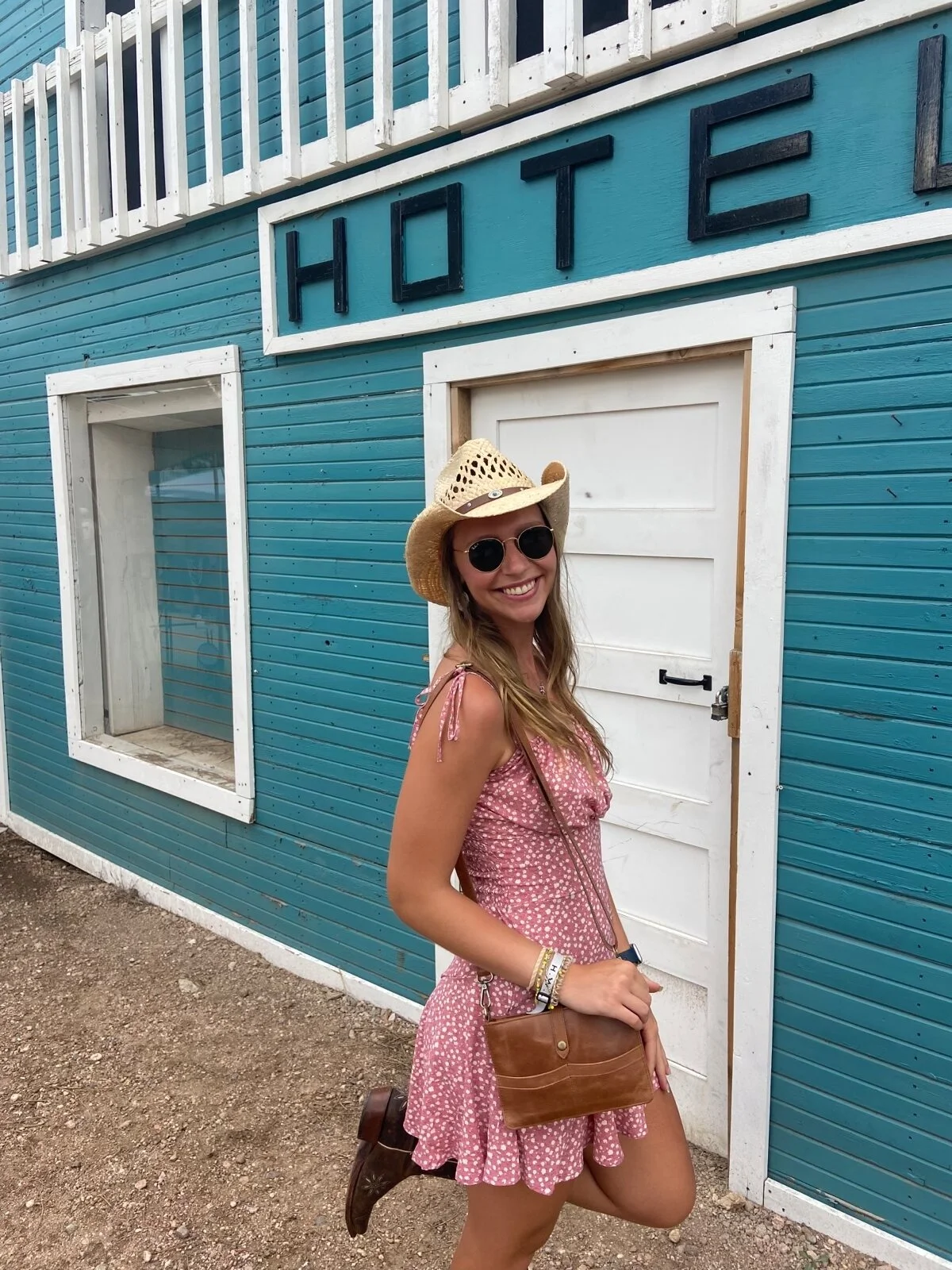 2C3E4127-3395-4DBA-9E3A-FAF22A4F6759