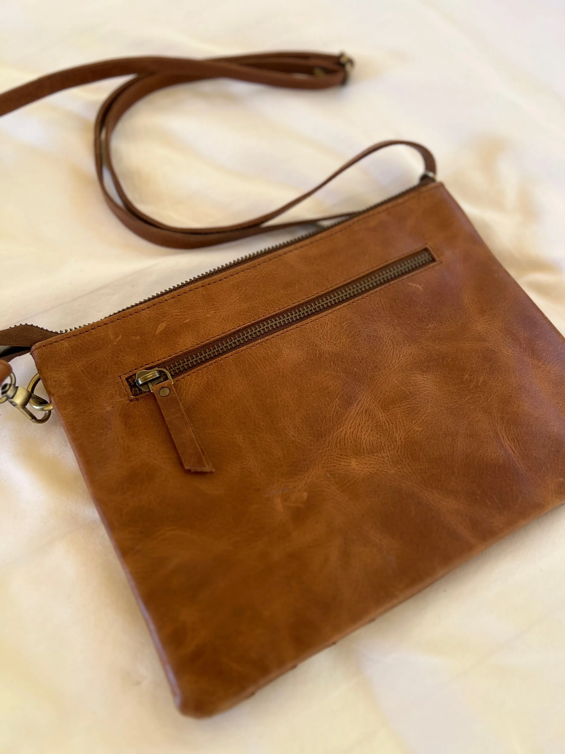 70E0965E-0C15-4B58-B6E3-7F7B9B2D5183