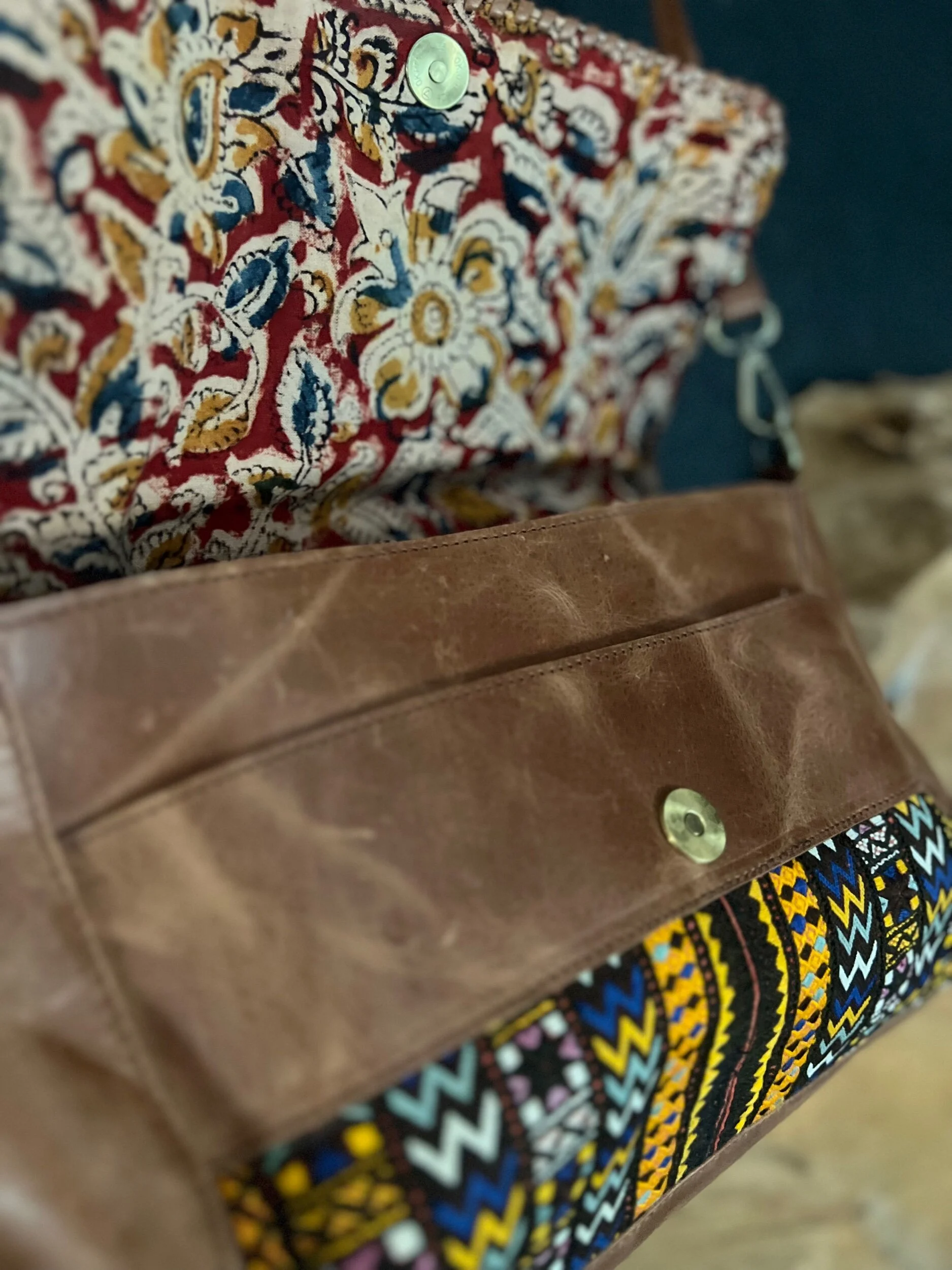 37517FC5-7AC6-4D9B-88CA-099281535D96