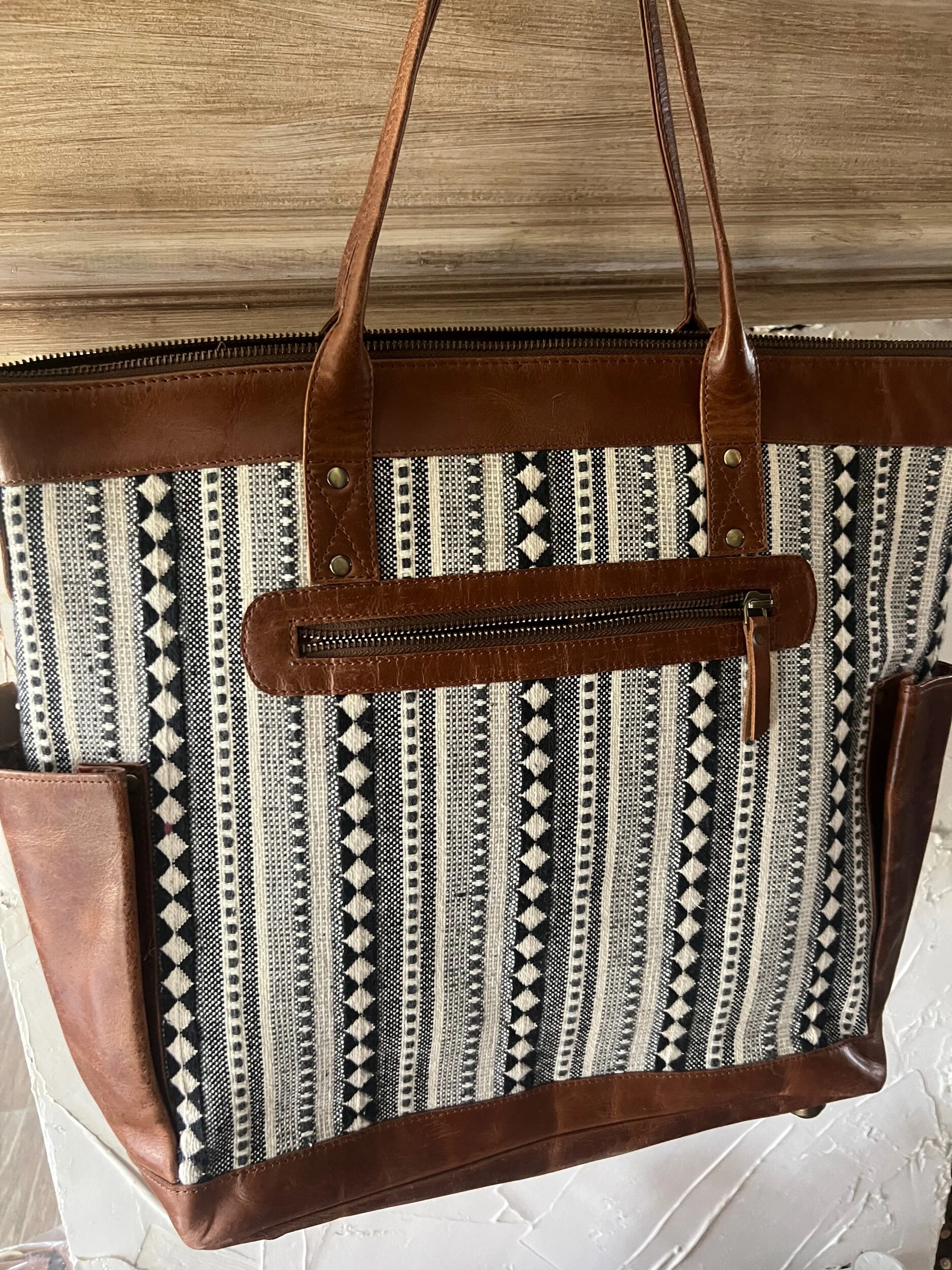 2A4664AC-1F91-4F66-ACC5-517F2FA11C39