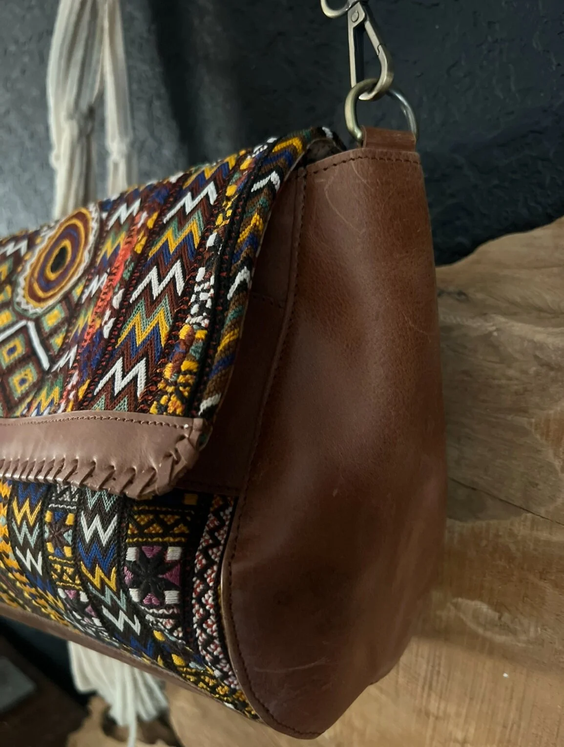 7190ECE2-7013-4411-BC93-580A292D623A