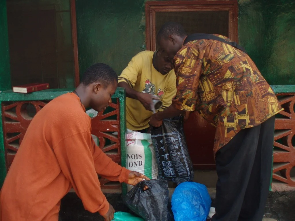 boys-fill-rice-bags.jpg