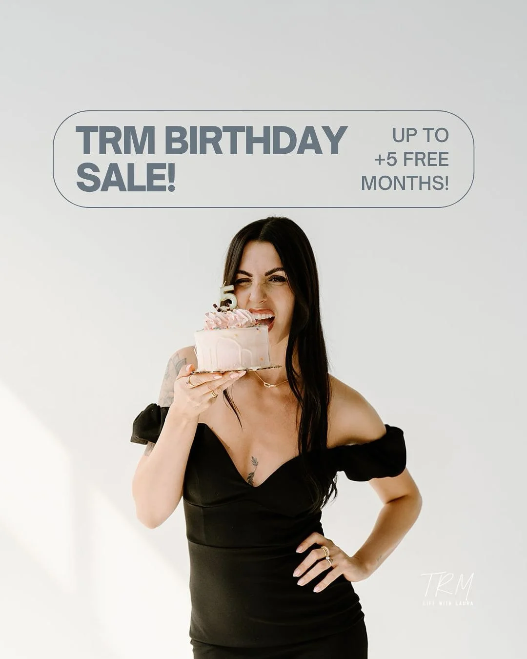 It&rsquo;s time 🤩 this month I&rsquo;m celebrating TWO birthdays &mdash; my 33rd 🎂 and The Rebuild Method&rsquo;s 5th🥳⁣
⁣
So you already know what that means&hellip;⁣
✨ BIRTHDAY BONUS SIGN-ON! ✨ aka&hellip; Black Friday came early. I&rsquo;m gifti
