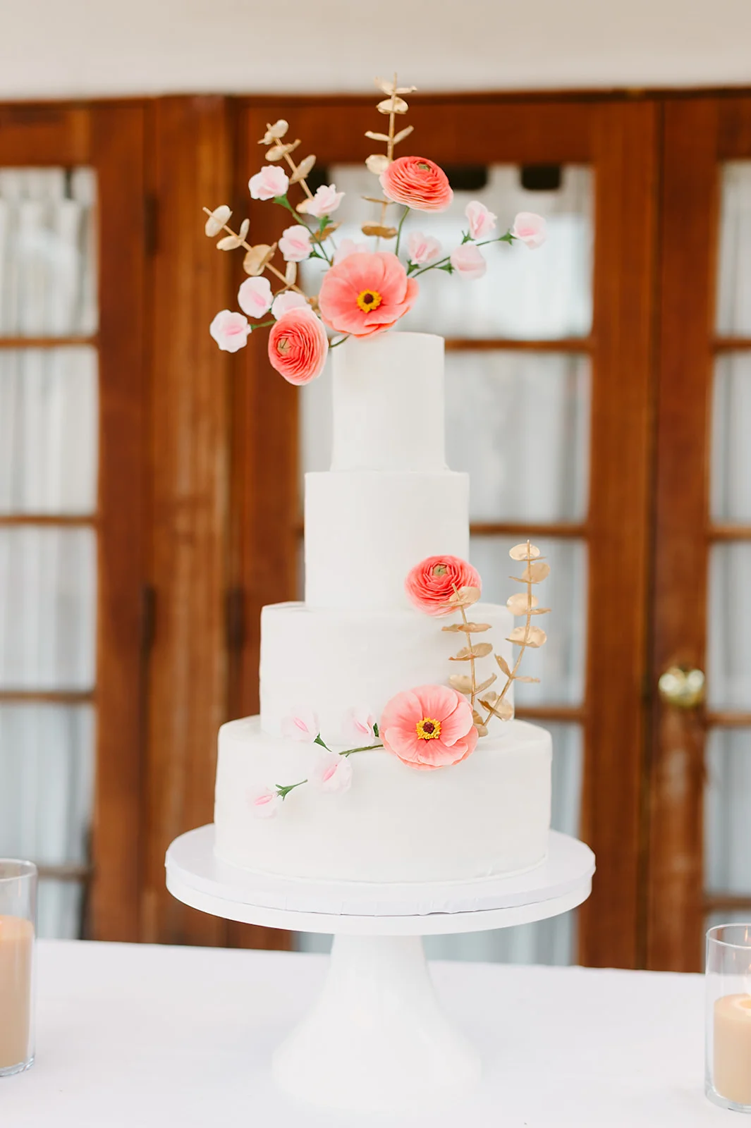 custom wedding cake, tiered wedding cake, bold wedding cake, bold cake flowers, cake tasting, Palm Springs wedding || Orange Blossom Special Events