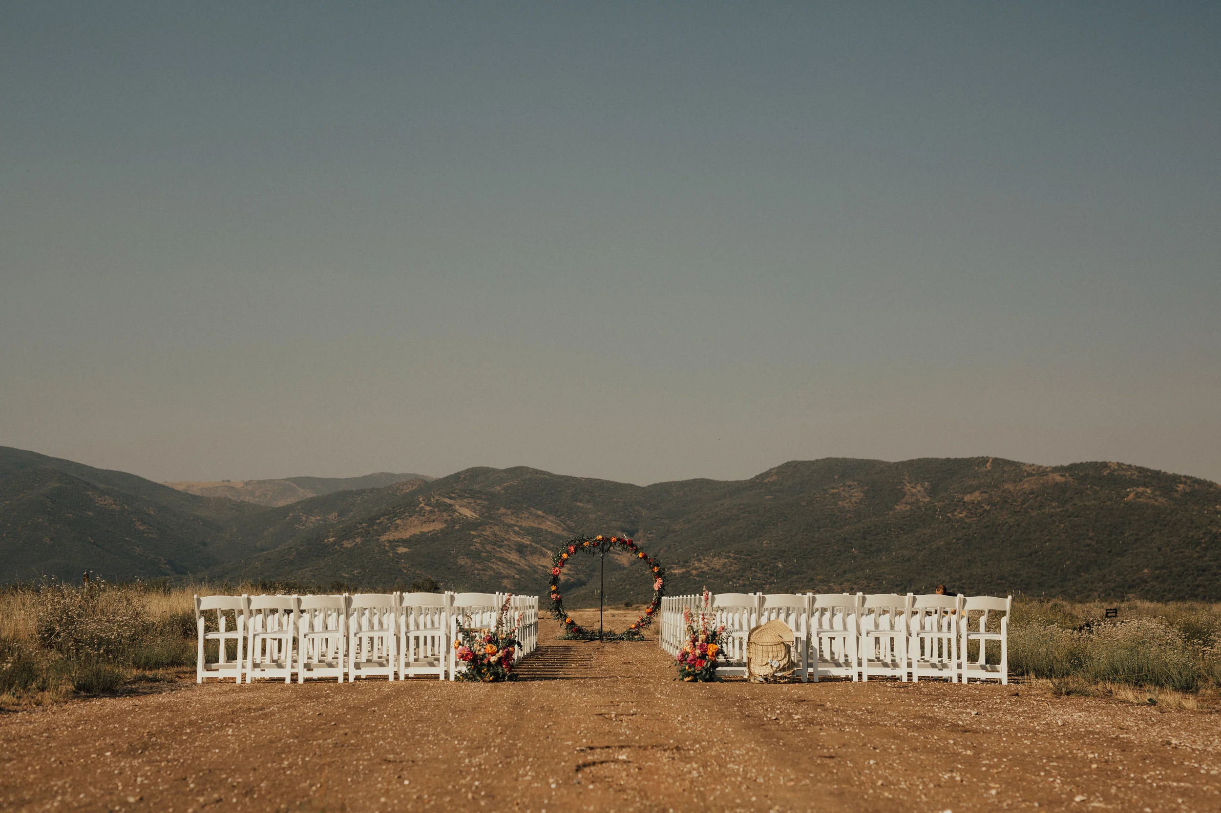 outdoor mountain wedding || Orange Blossom Special Events