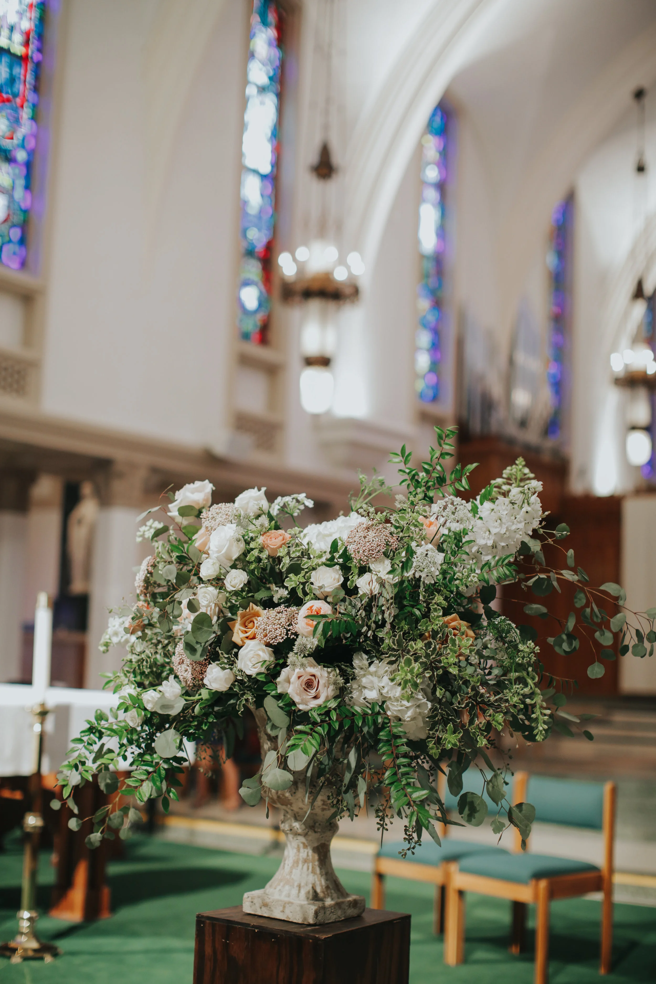 wedding florals, white wedding flower arrangement, church ceremony || Orange Blossom Special Events
