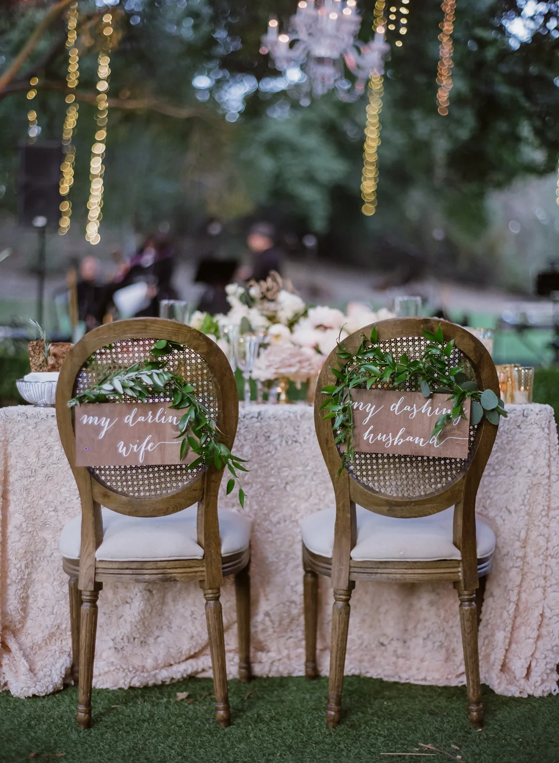 his and hers table, Malibu wedding, outdoor California wedding, wedding lighting || Orange Blossom Special Events
