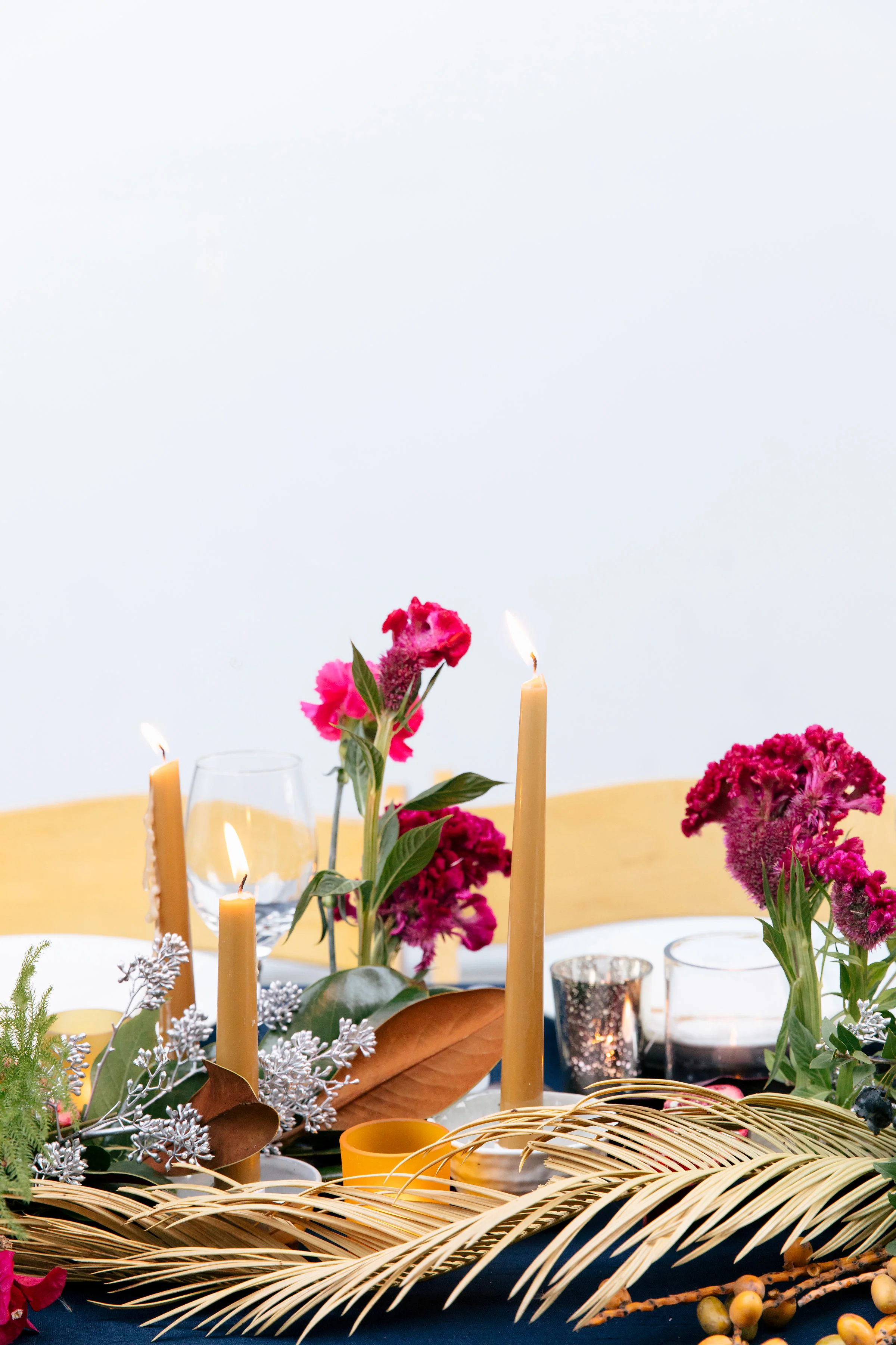 Bright modern table decor || Orange Blossom Special Events