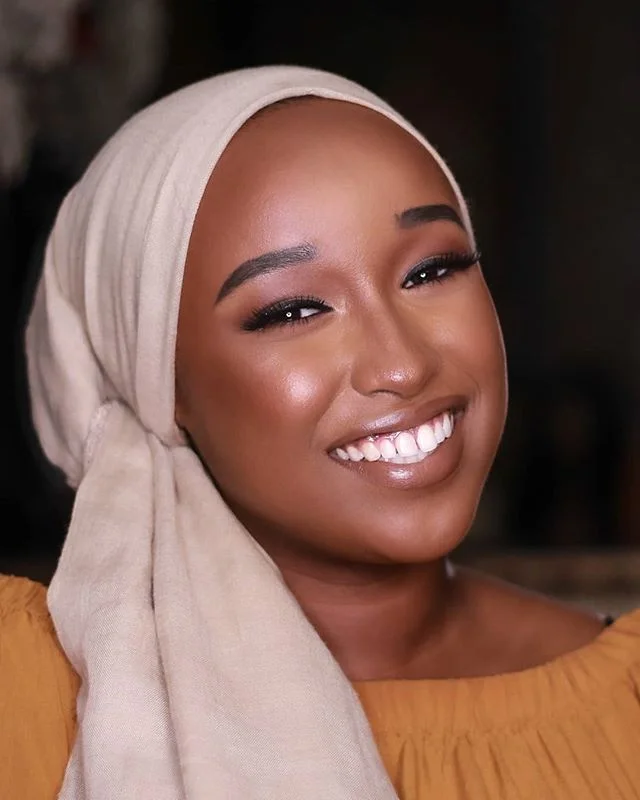 Everyday's a glow day ✨ You can't go wrong with smoky eyes and flawless  skin! 😍

Now booking appointments for 2020! Click the link in our bio to inquire about your wedding or special event. 🌸

#malvarosebeauty