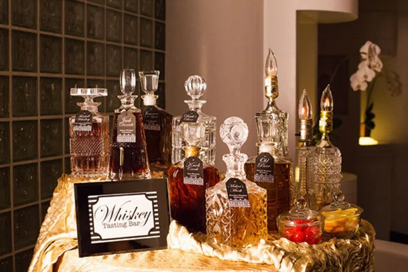 whiskey-bar-01.jpg