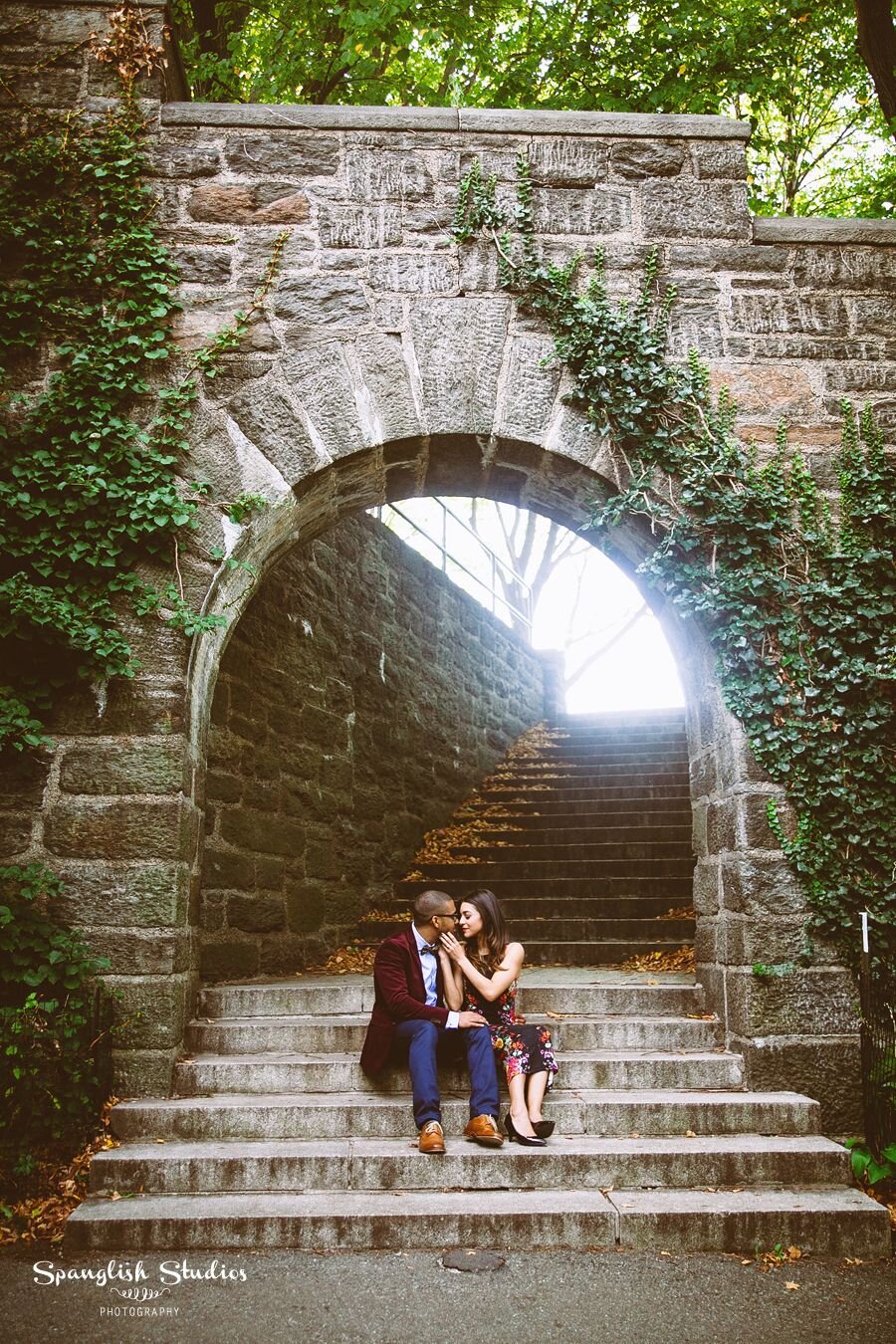 fort tryon park engagement photo.jpg