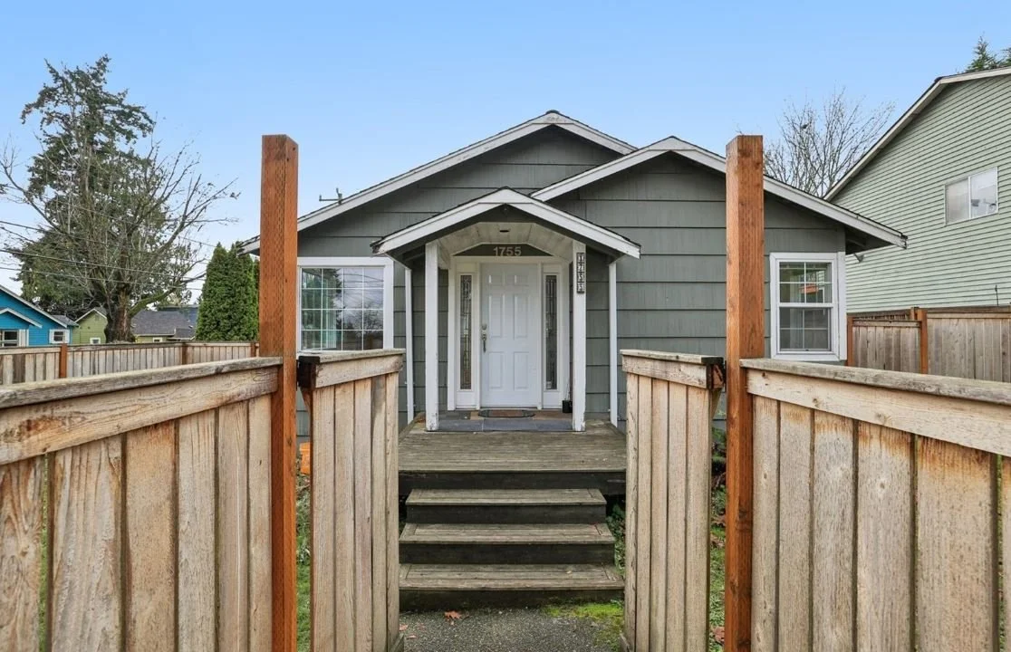 CONTACT US BEFORE LISTING YOUR TEARDOWN PROPERTY