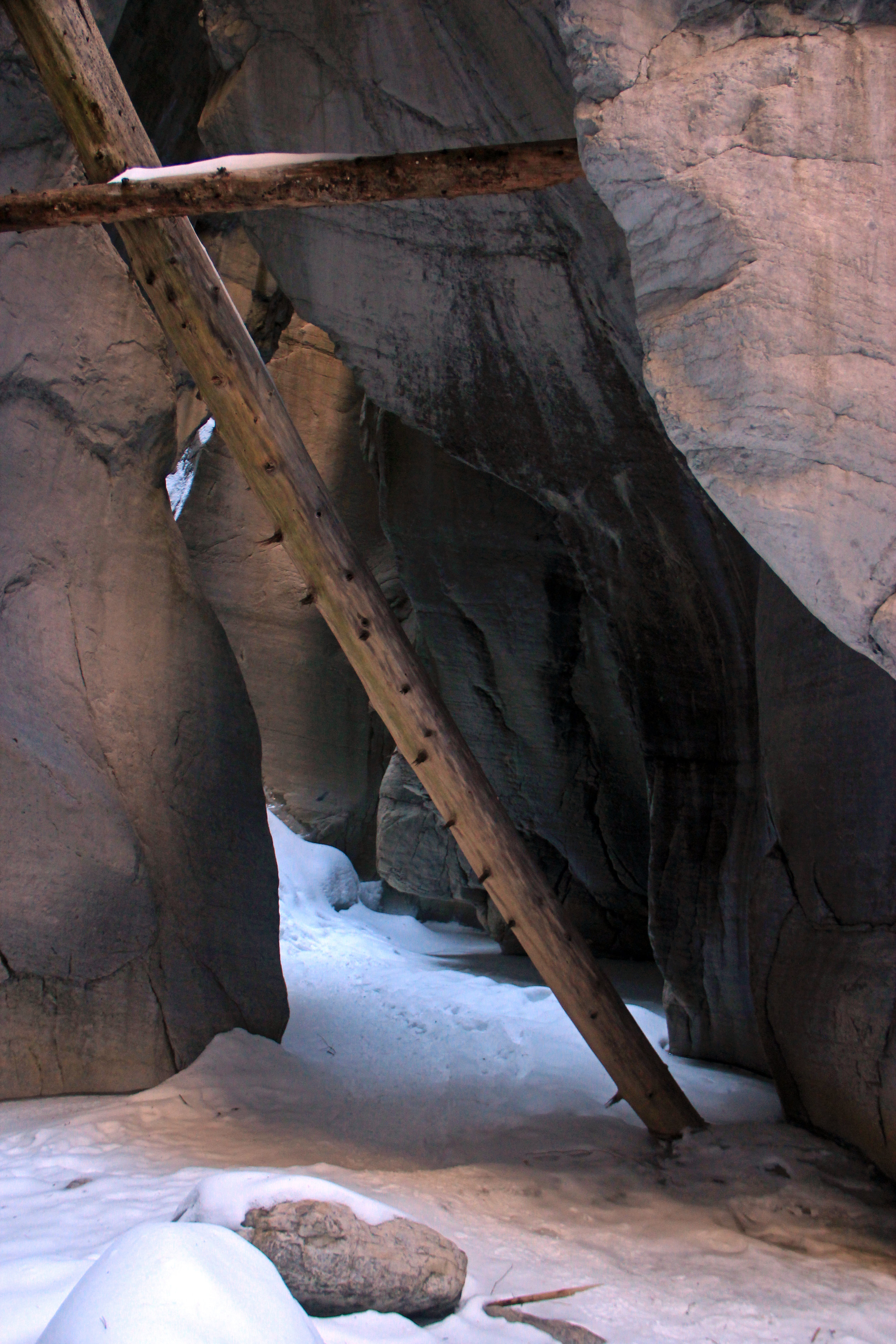 Maligne Canyon