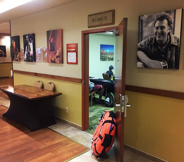 Class is in session! One of our last classes for 2019. Reach out for info for private classes and be sure to sign up for our newsletter to keep up to date for our 2020 classes. And for our former students, social dives will continue to happen. #freed