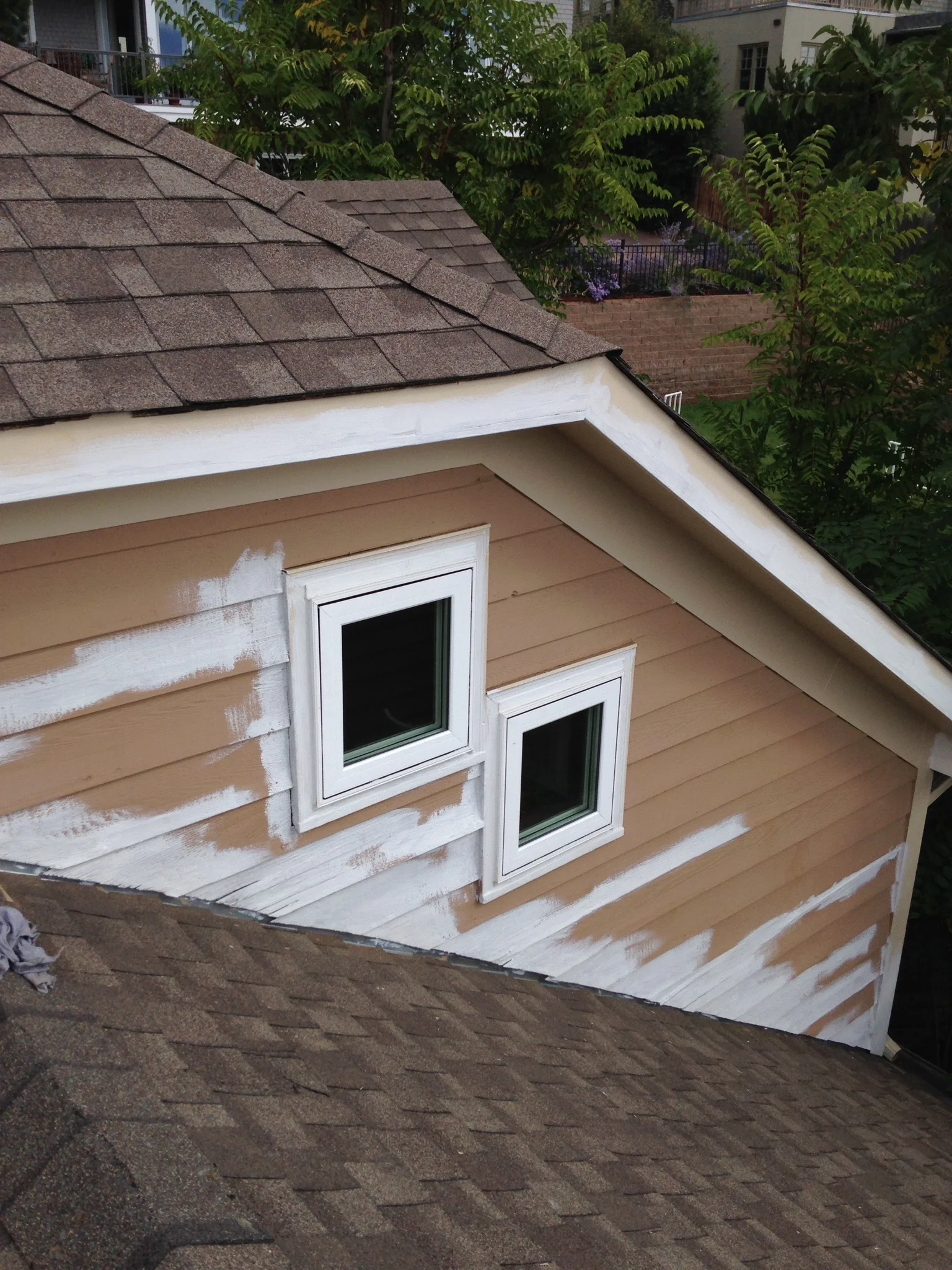 Prepping siding and windows for paint