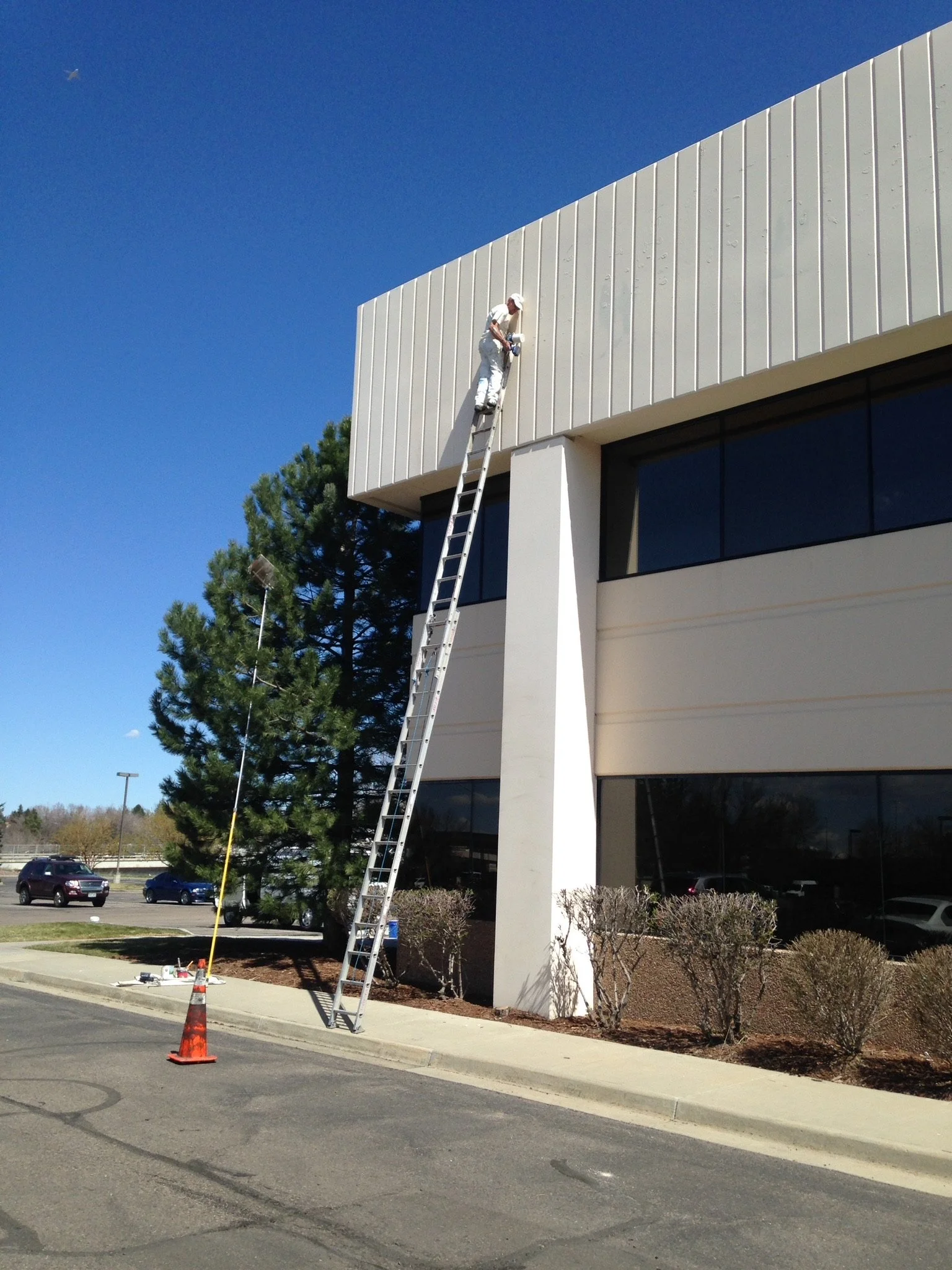 Commercial building repaint 