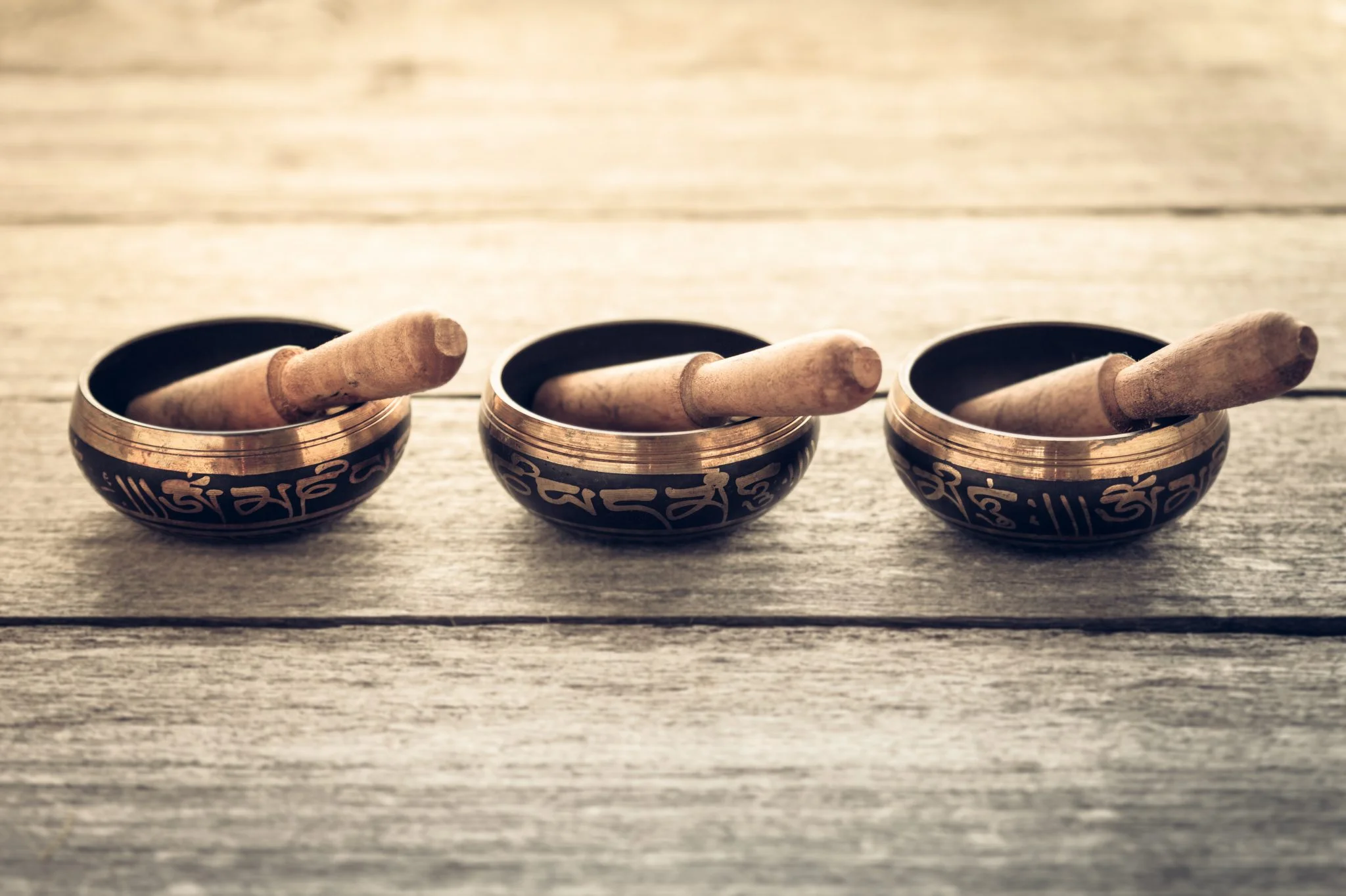 how-to-play-a-singing-bowl.jpg