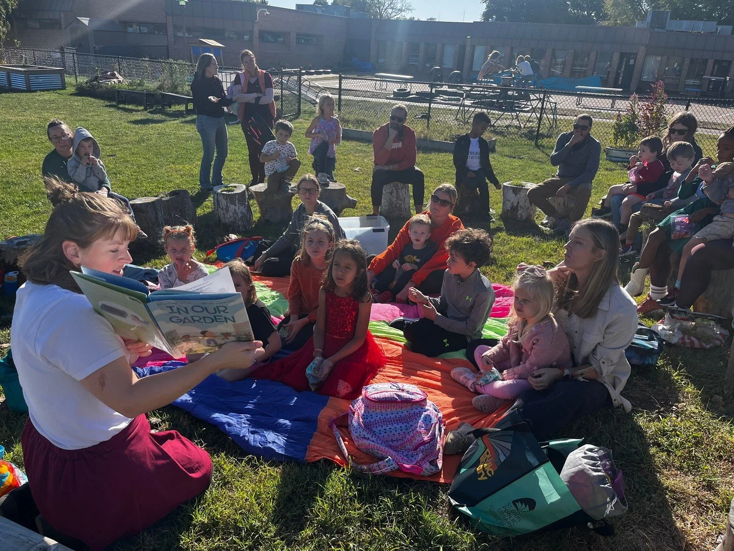 🌿 Garden Storytime fun! 🌼

Yesterday after school, our students joined Ms. Amber from St. Louis Public Library for the first Garden Storytime of the year! 📚 They sang songs, listened to stories, enjoyed snacks, and had a blast with the parachute. 