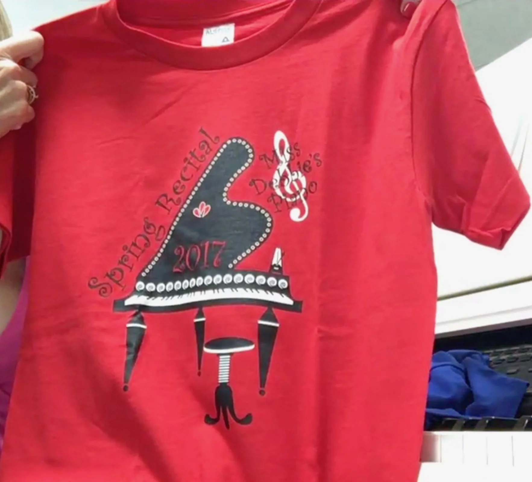 How to create a recital program and amplify your graphics