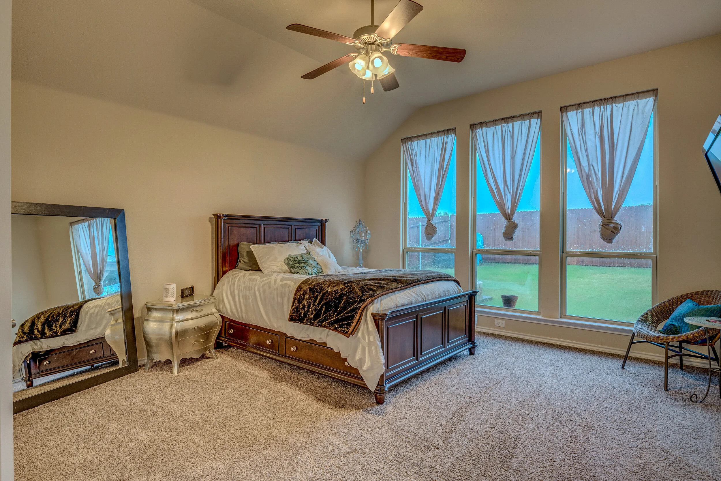 19 Oakridge Lane — Haven Realty Group