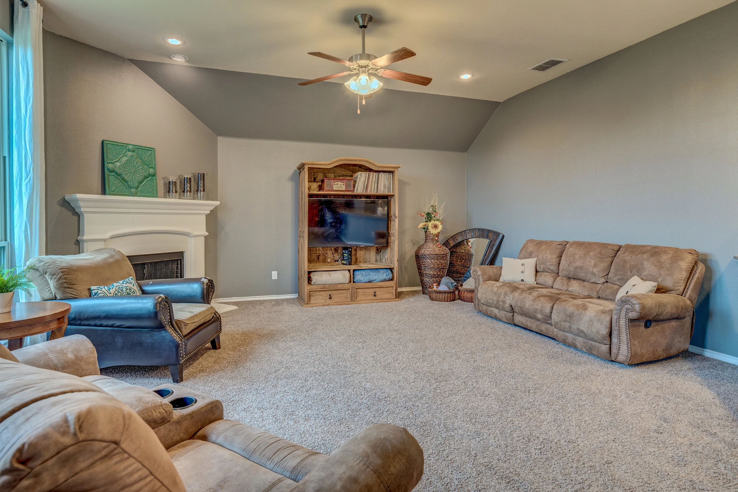 19 Oakridge Lane — Haven Realty Group